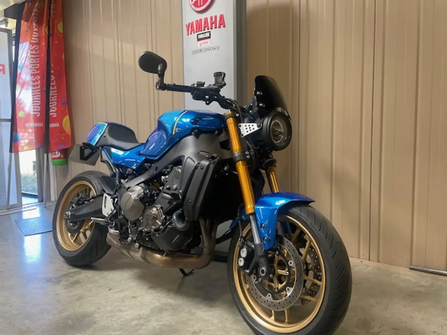 Yamaha XSR 900 Bleu - 1