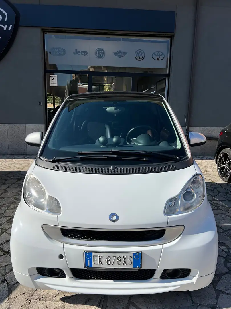 smart forTwo Fortwo 1.0 mhd Passion 71cv FL Bílá - 2