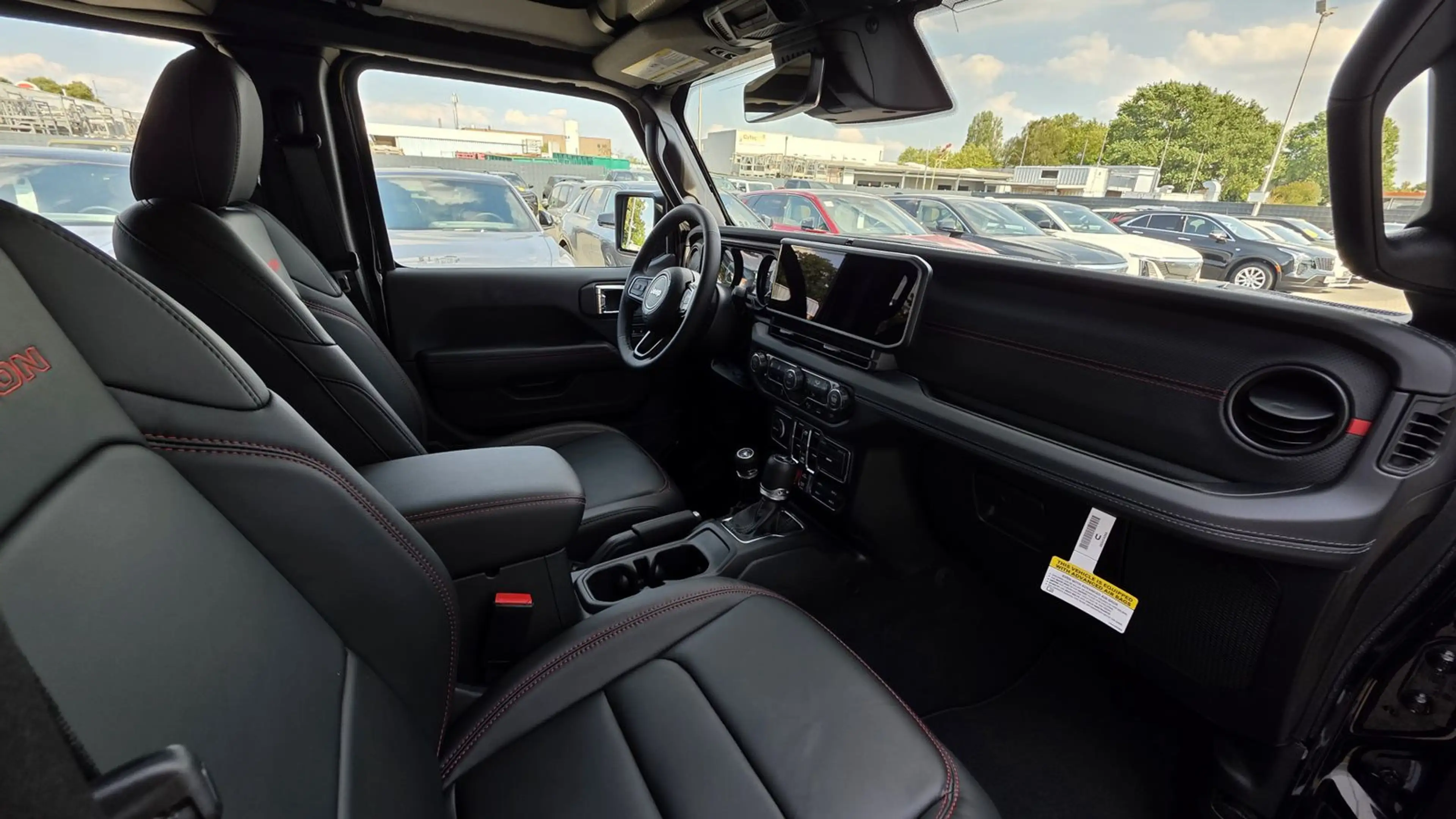 Jeep Wrangler Rubicon X 3,6 V6 - WARN-Winch — photo 14