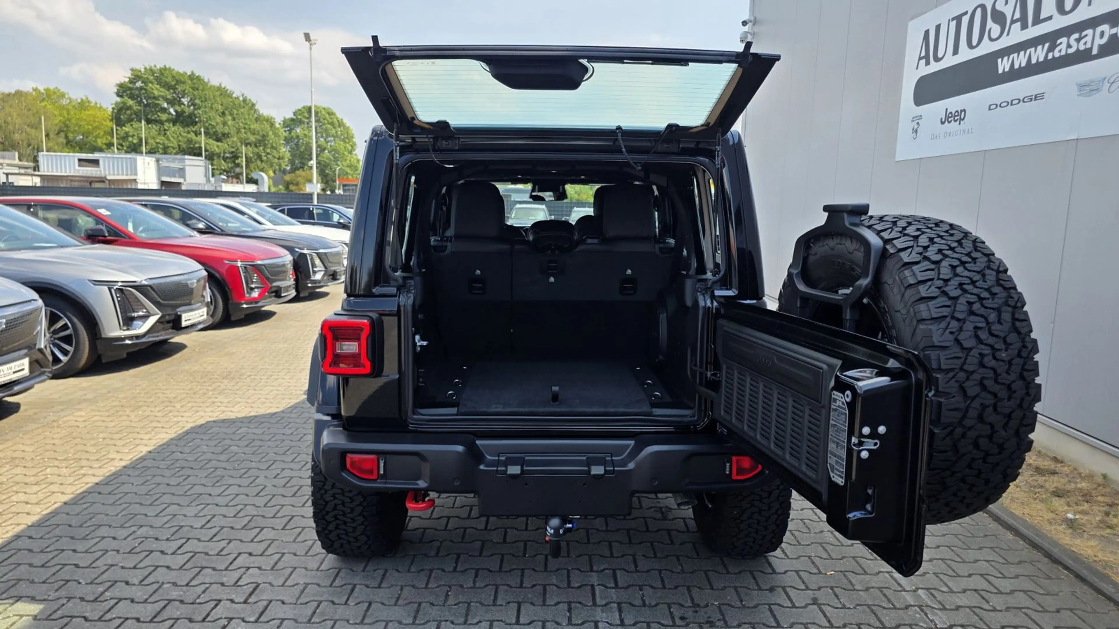 Jeep Wrangler Rubicon X 3,6 V6 - WARN-Winch — photo 7