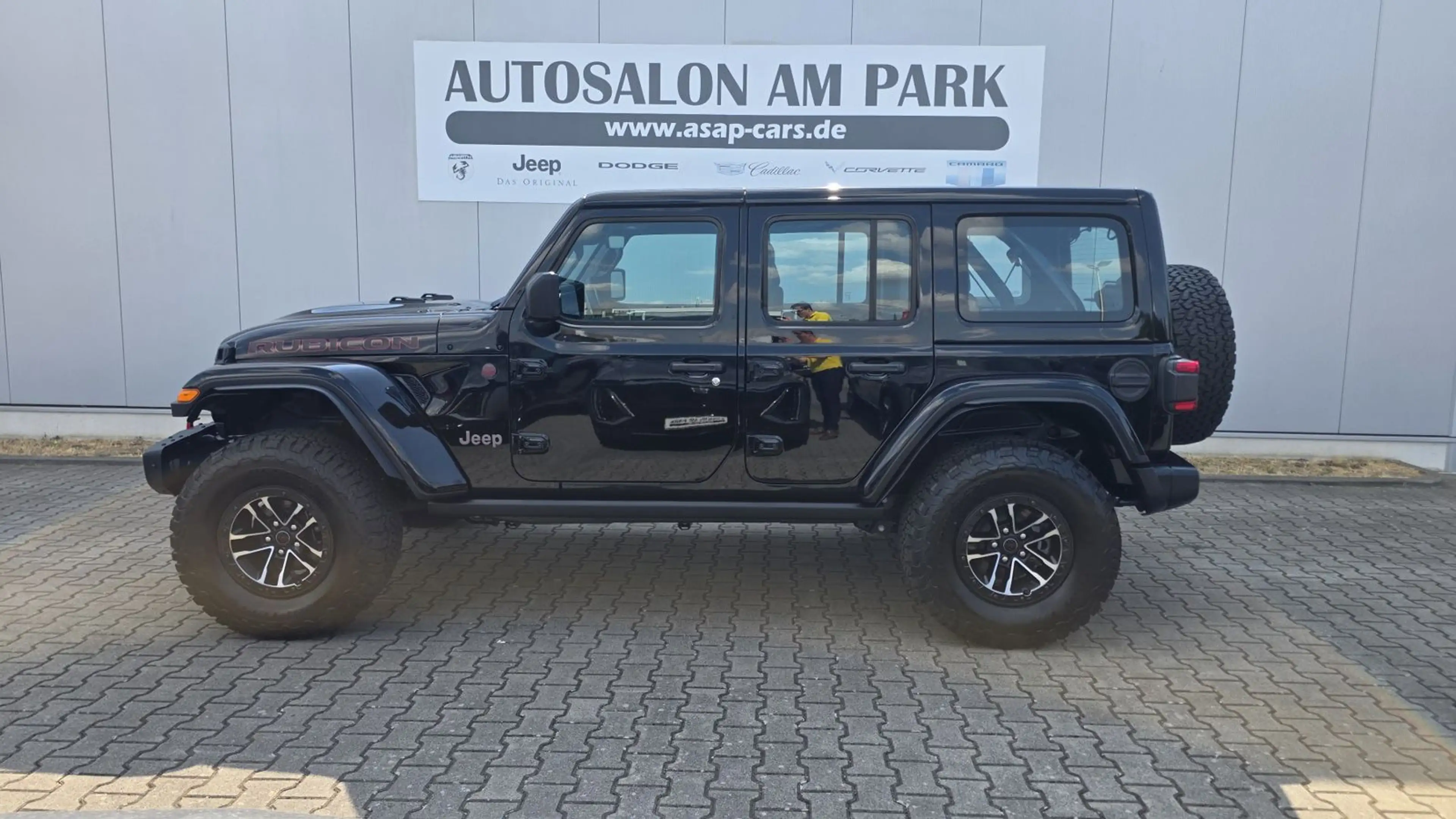 Jeep Wrangler Rubicon X 3,6 V6 - WARN-Winch — photo 4