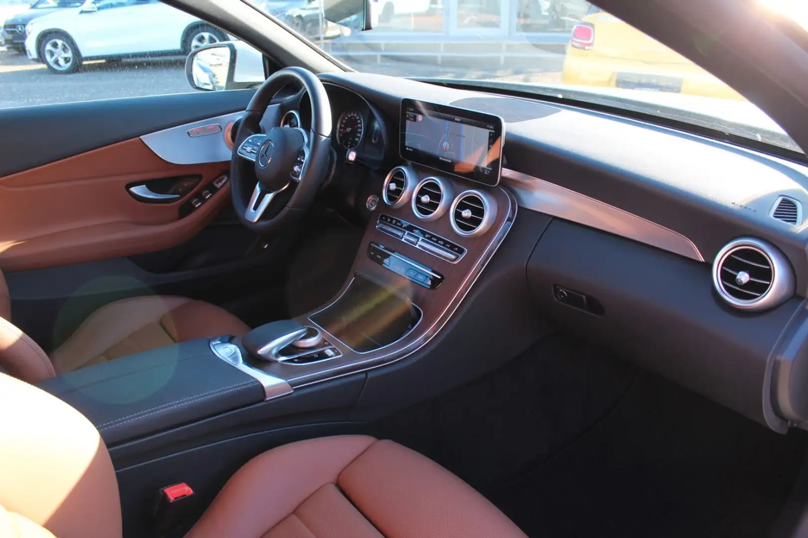 Mercedes-Benz C 200 Cabrio*UNFALL*LEDER*KAMERA*NAVI*KOMFORT-P Bianco - 2