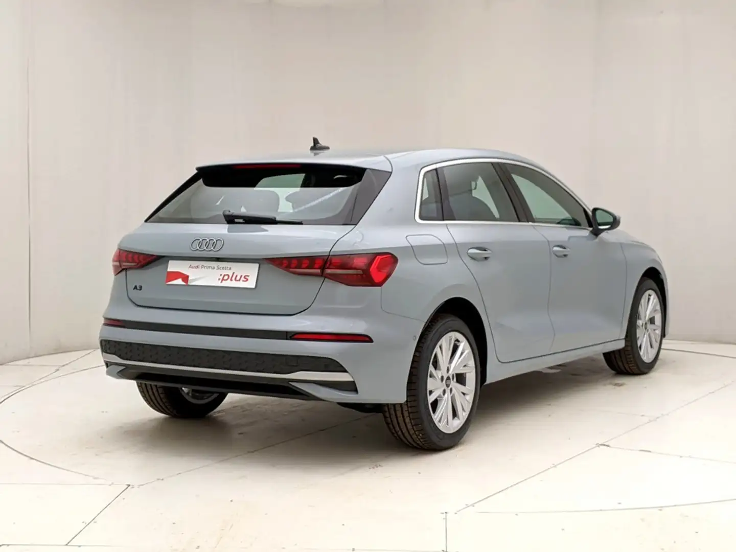 Audi A3 Sportback 35 1.5 tfsi mhev Business Advanced s-tro Grigio - 2
