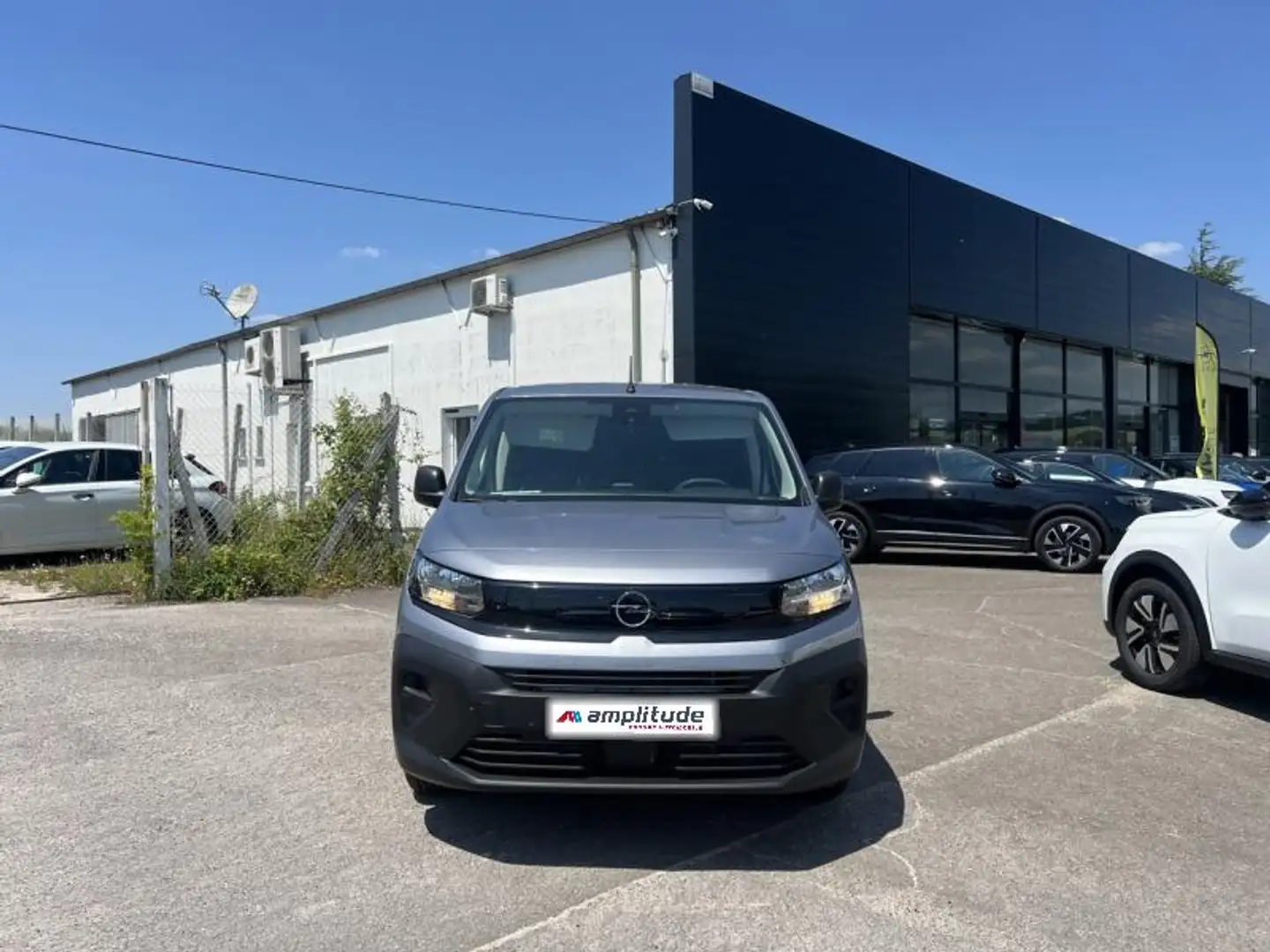 Opel Combo M 1000kg BlueHDi 130ch S\u0026S EAT8 Gris - 2