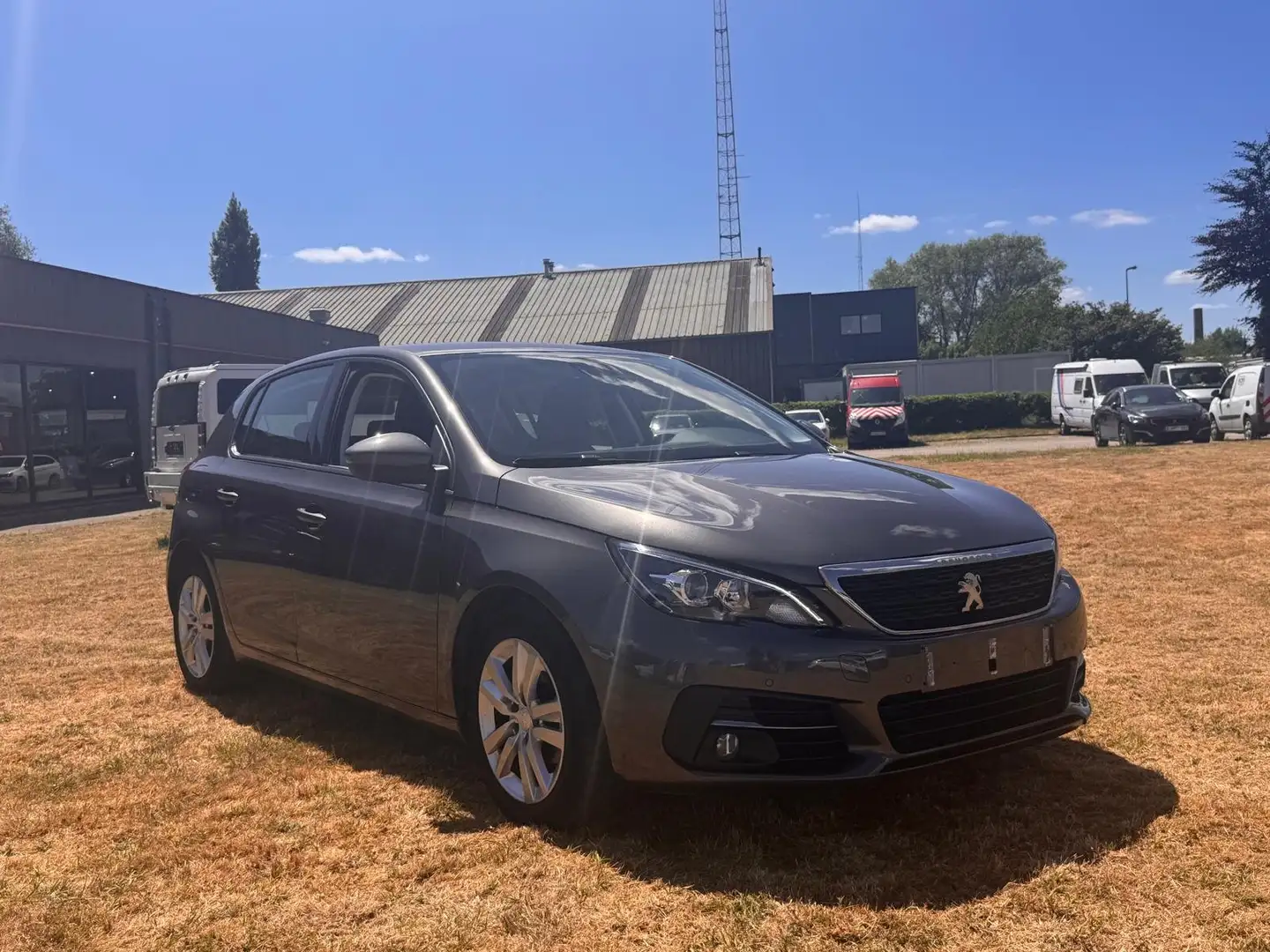 Peugeot 308 308 PureTech 110 Stop | Navi | Carplay Grijs - 2