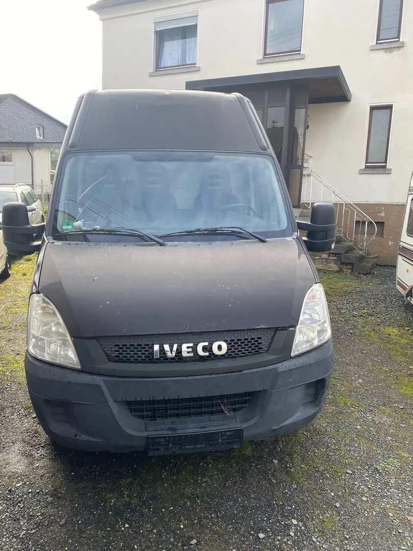 Iveco Daily 29L11 Brown - 1