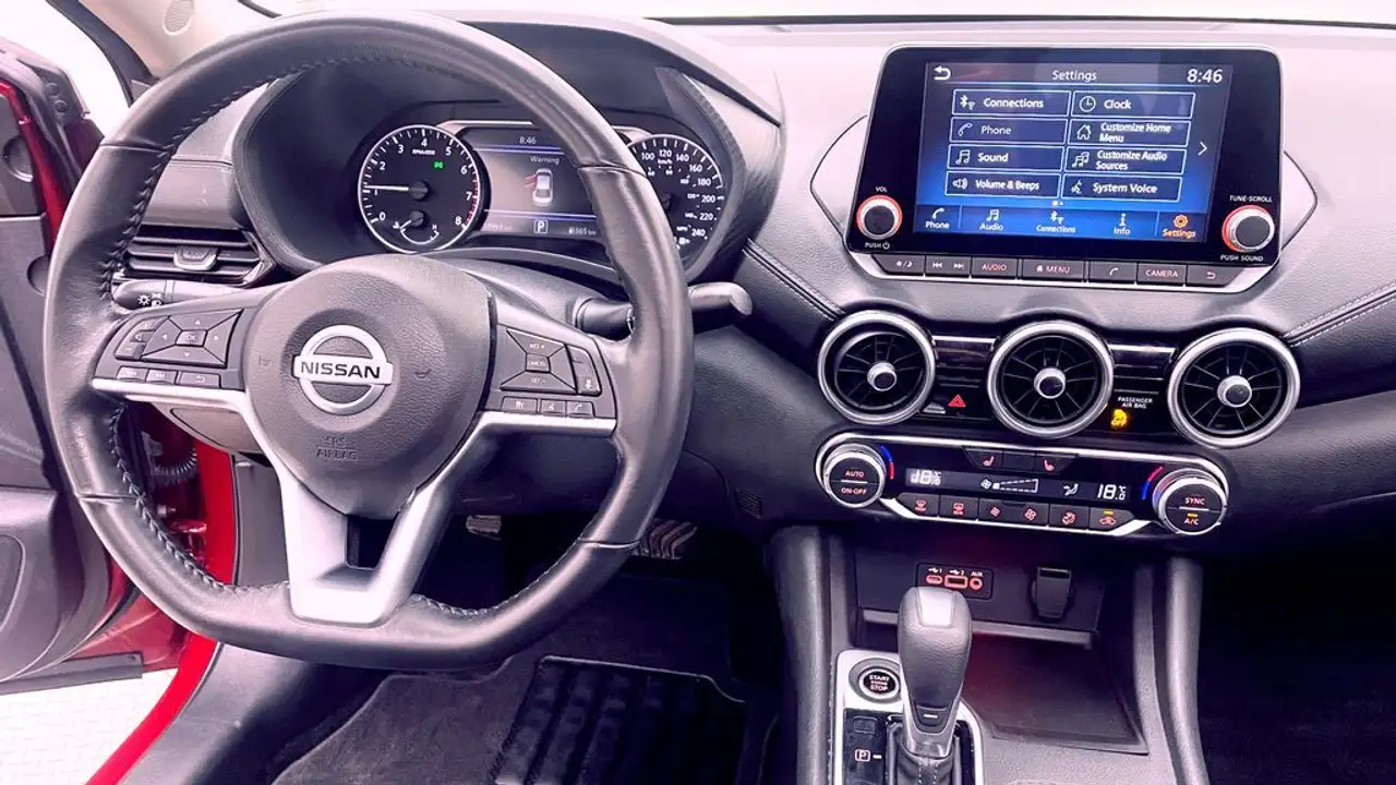 Nissan Sentra снимка Nissan Sentra