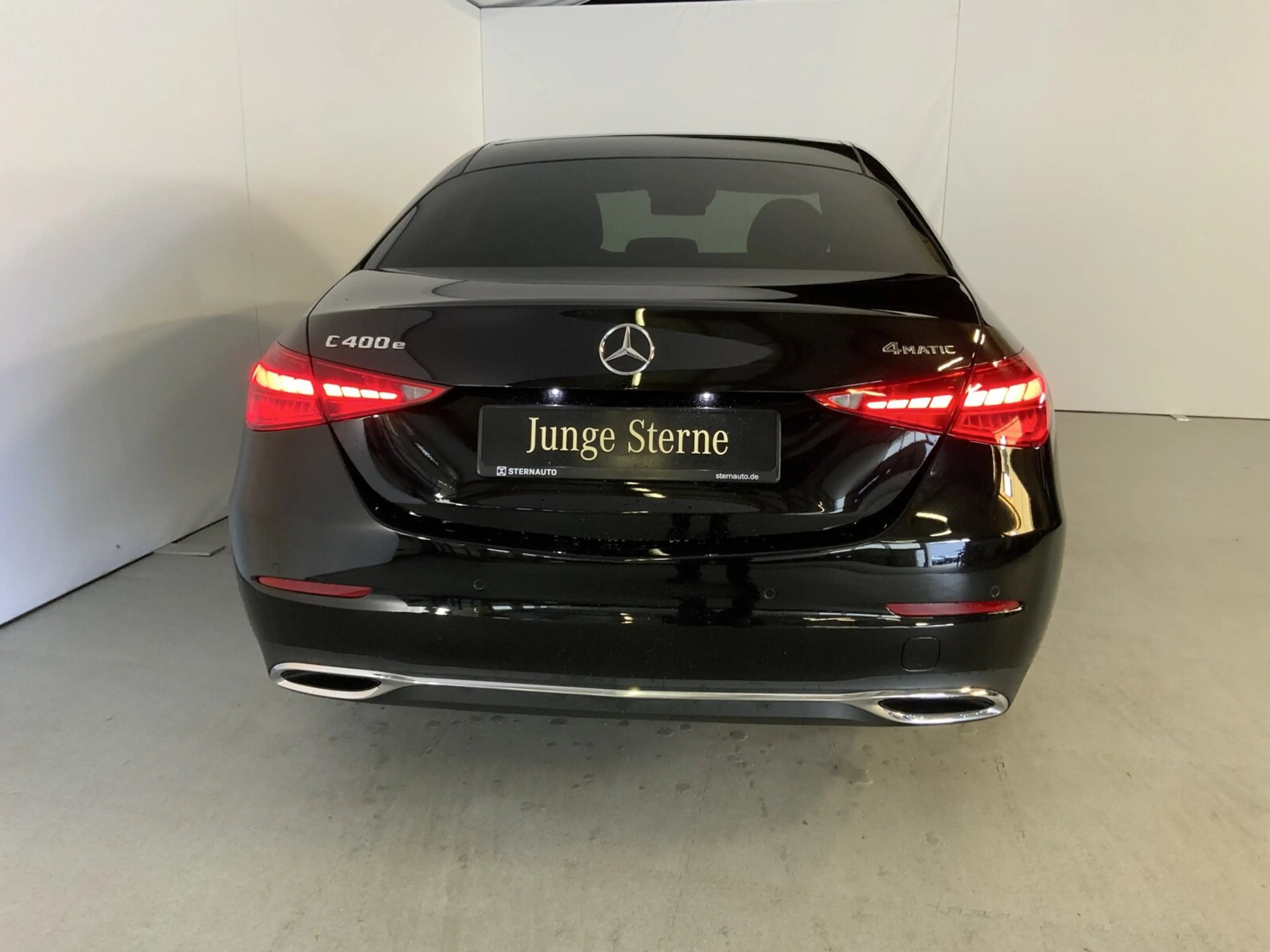 Mercedes-Benz C 400 C 400 e 4M AVANTGARDE Pano LED DISTRO 360° Burm — photo 6