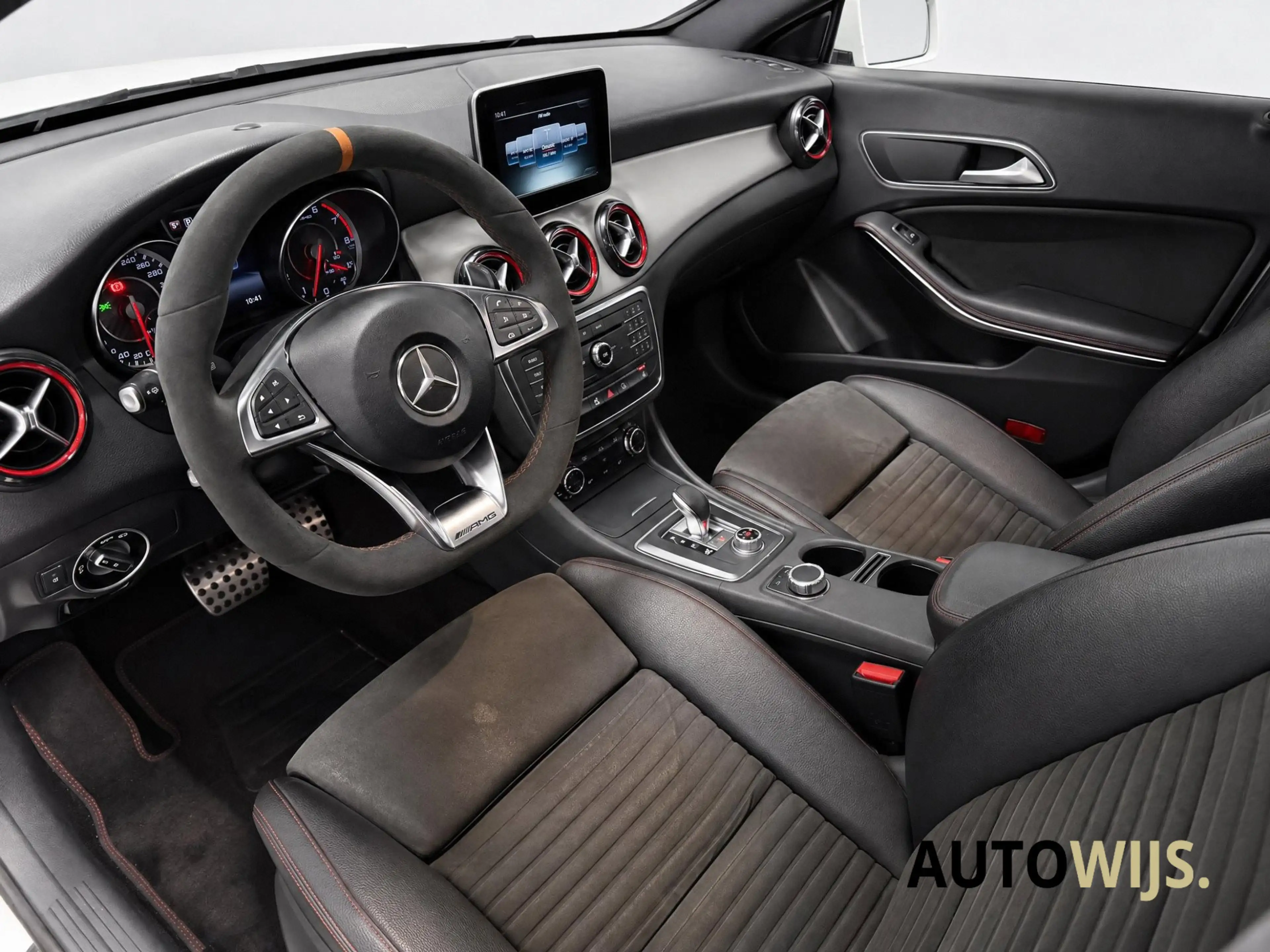 Mercedes-Benz CLA 45 AMG 4MATIC|381PK|ALCANTARA|CAMERA|STOELVERW|NETJES! — photo 5