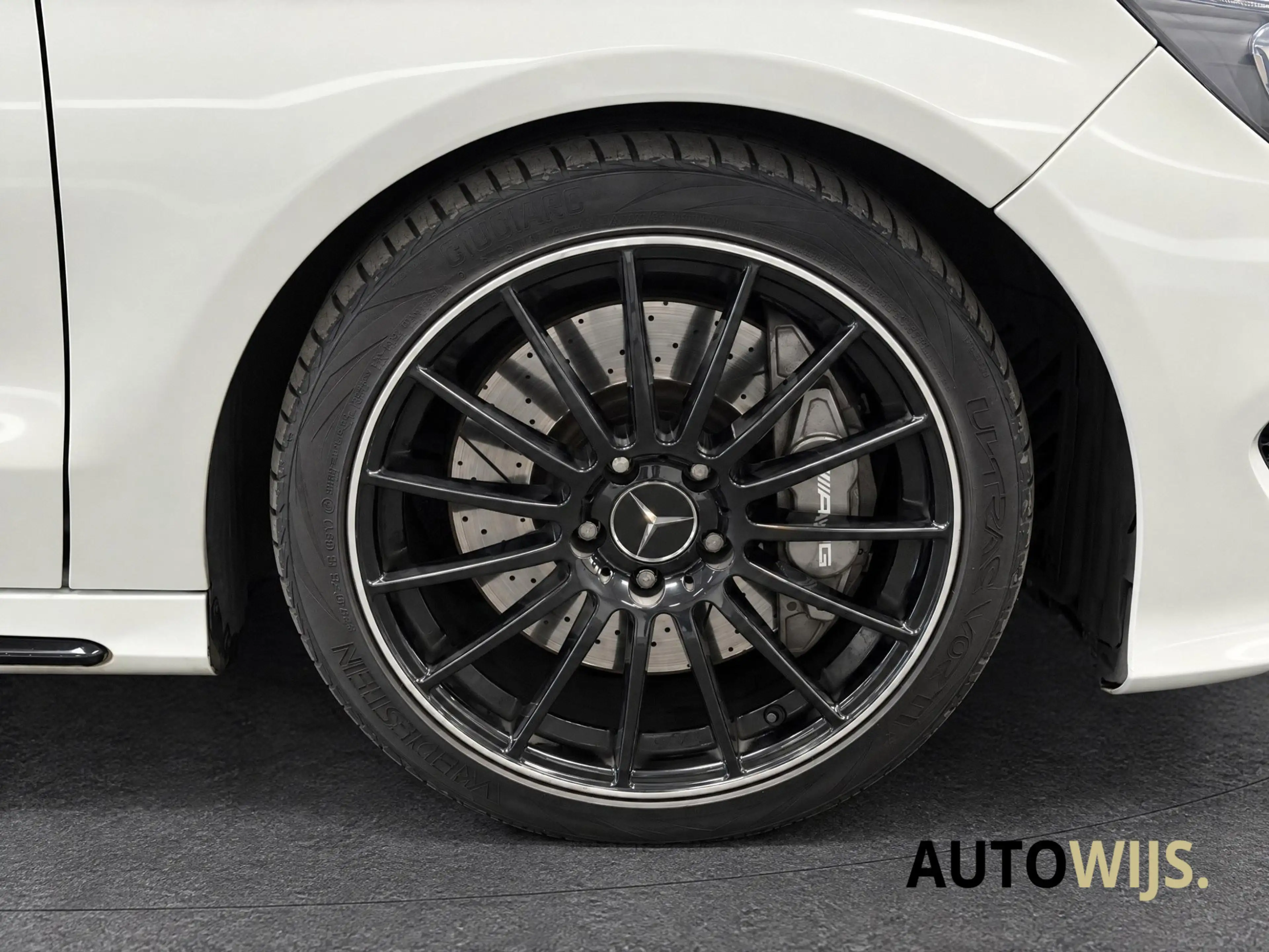 Mercedes-Benz CLA 45 AMG 4MATIC|381PK|ALCANTARA|CAMERA|STOELVERW|NETJES! — photo 14