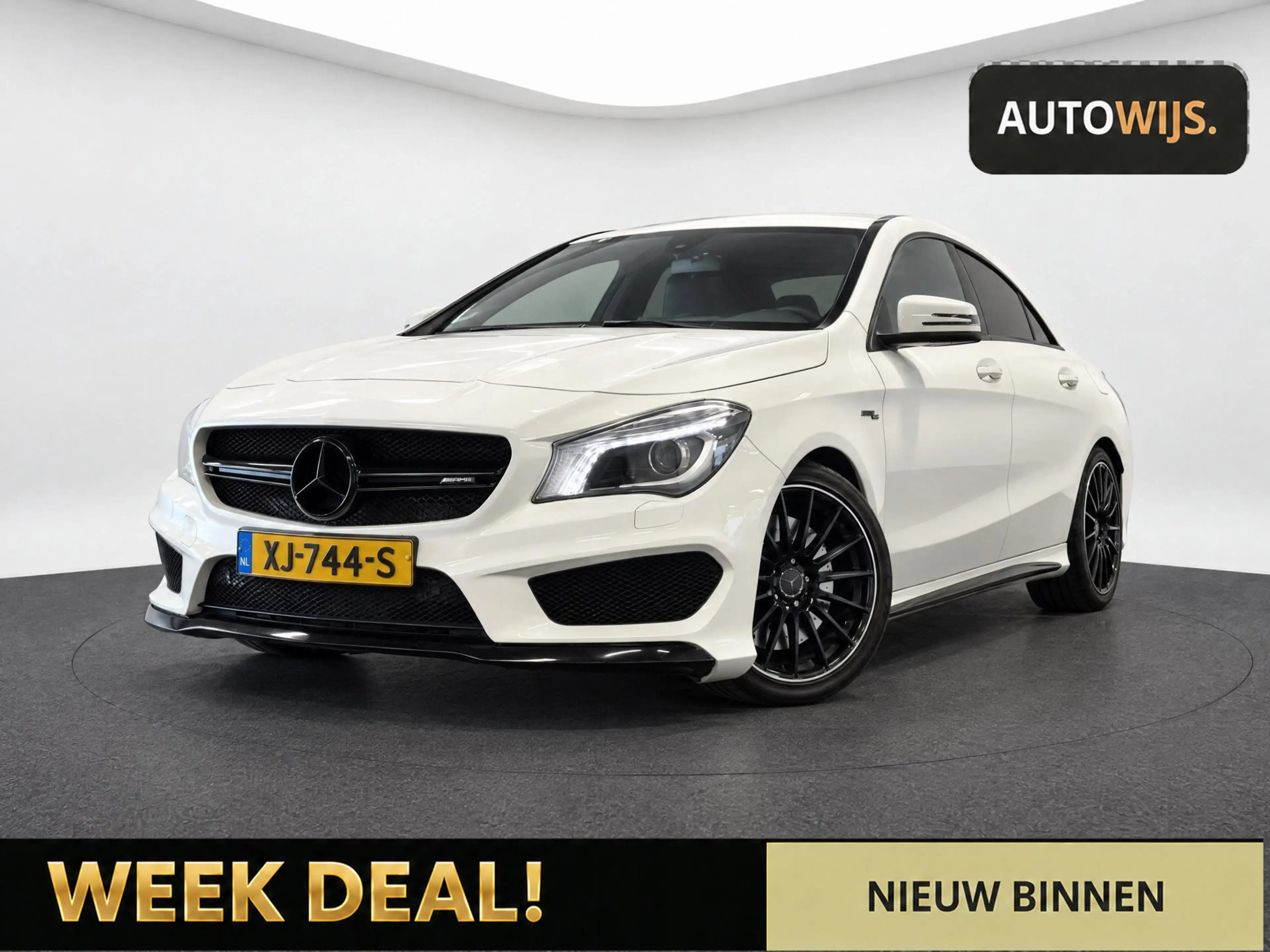 Mercedes-Benz CLA 45 AMG 4MATIC|381PK|ALCANTARA|CAMERA|STOELVERW|NETJES!