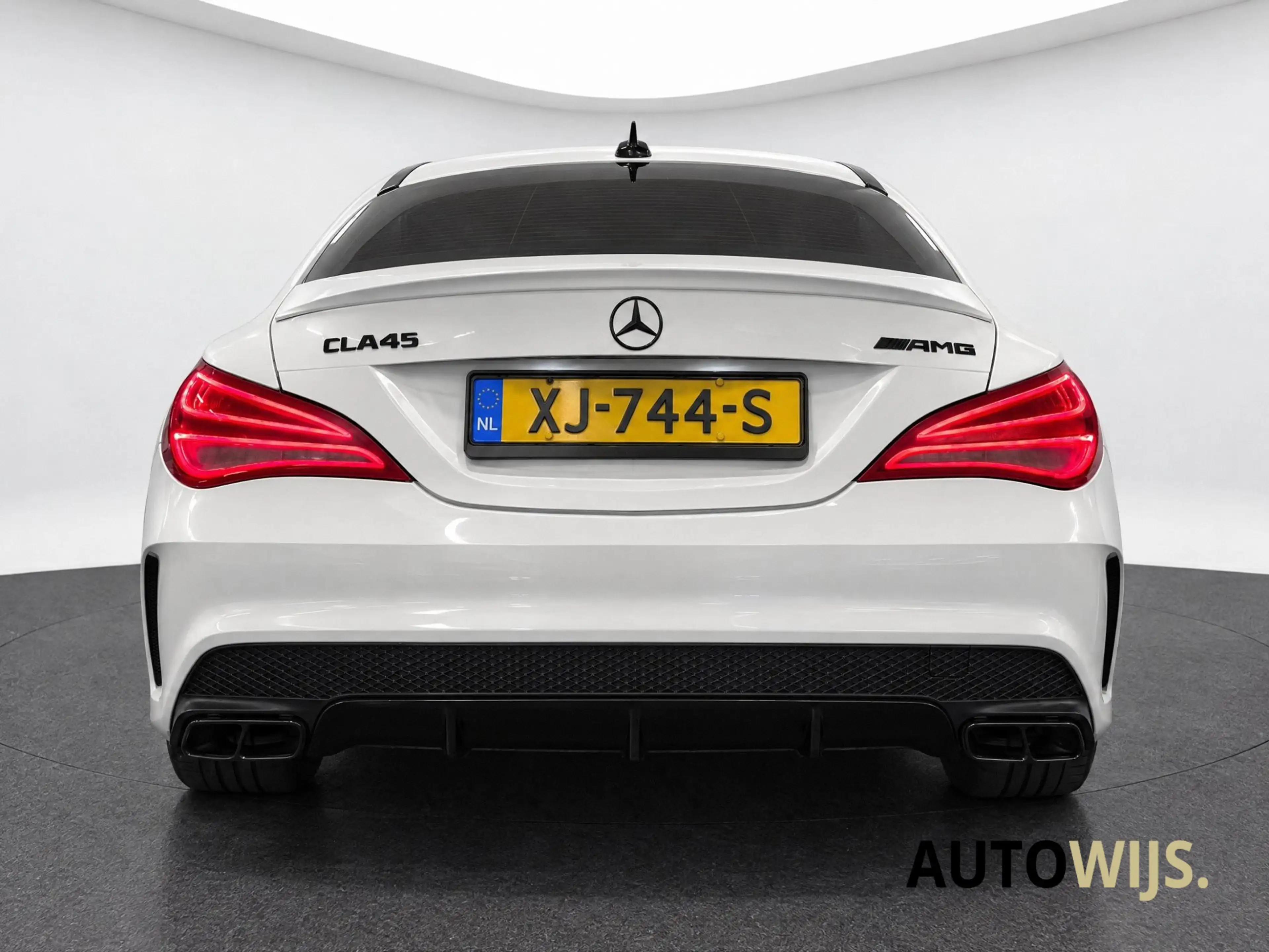 Mercedes-Benz CLA 45 AMG 4MATIC|381PK|ALCANTARA|CAMERA|STOELVERW|NETJES! — photo 6