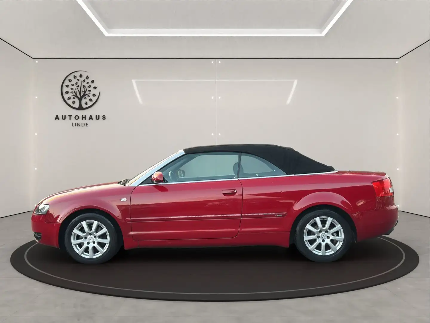 Audi A4 Cabriolet 2.5 TDI S LINE Rot - 2