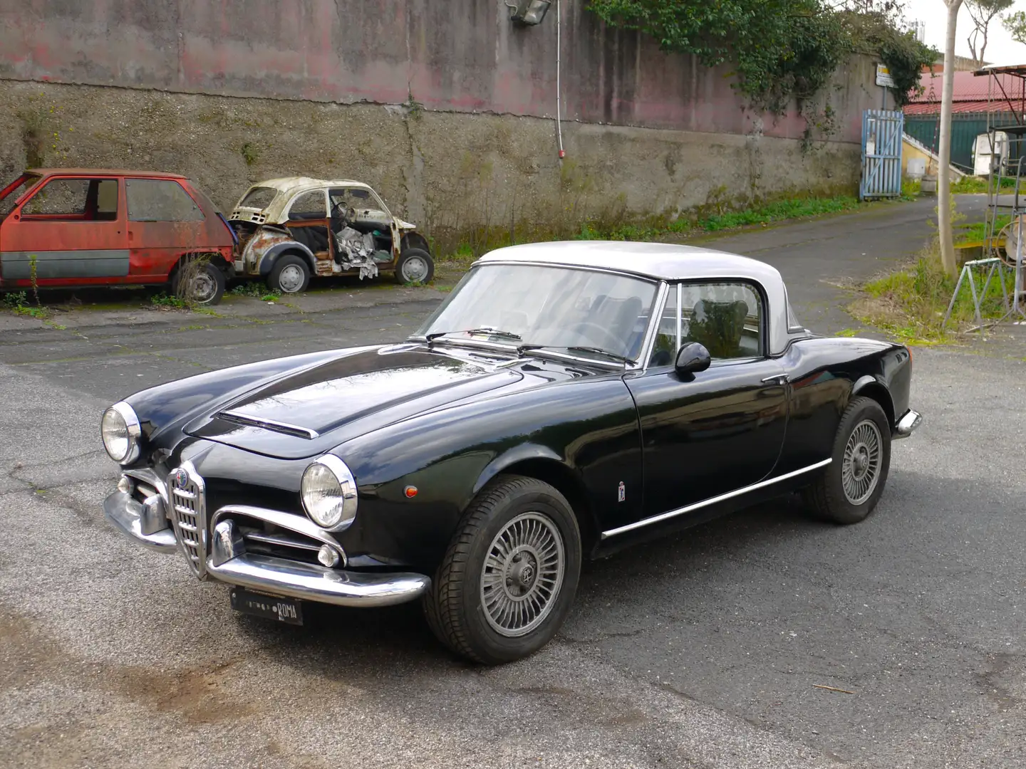 Alfa Romeo Giulia Spider 1964, targa-documenti originali Černá - 1