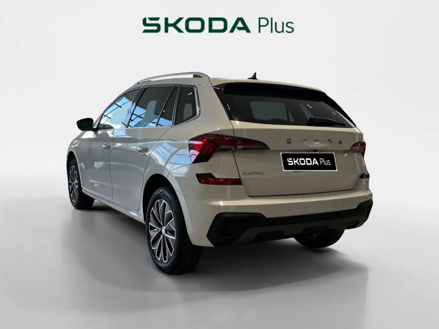 Skoda Kamiq SELECTION 1,0 TSI 85 KW (115 CV) MANUAL 6 VEL. Bianco - 2