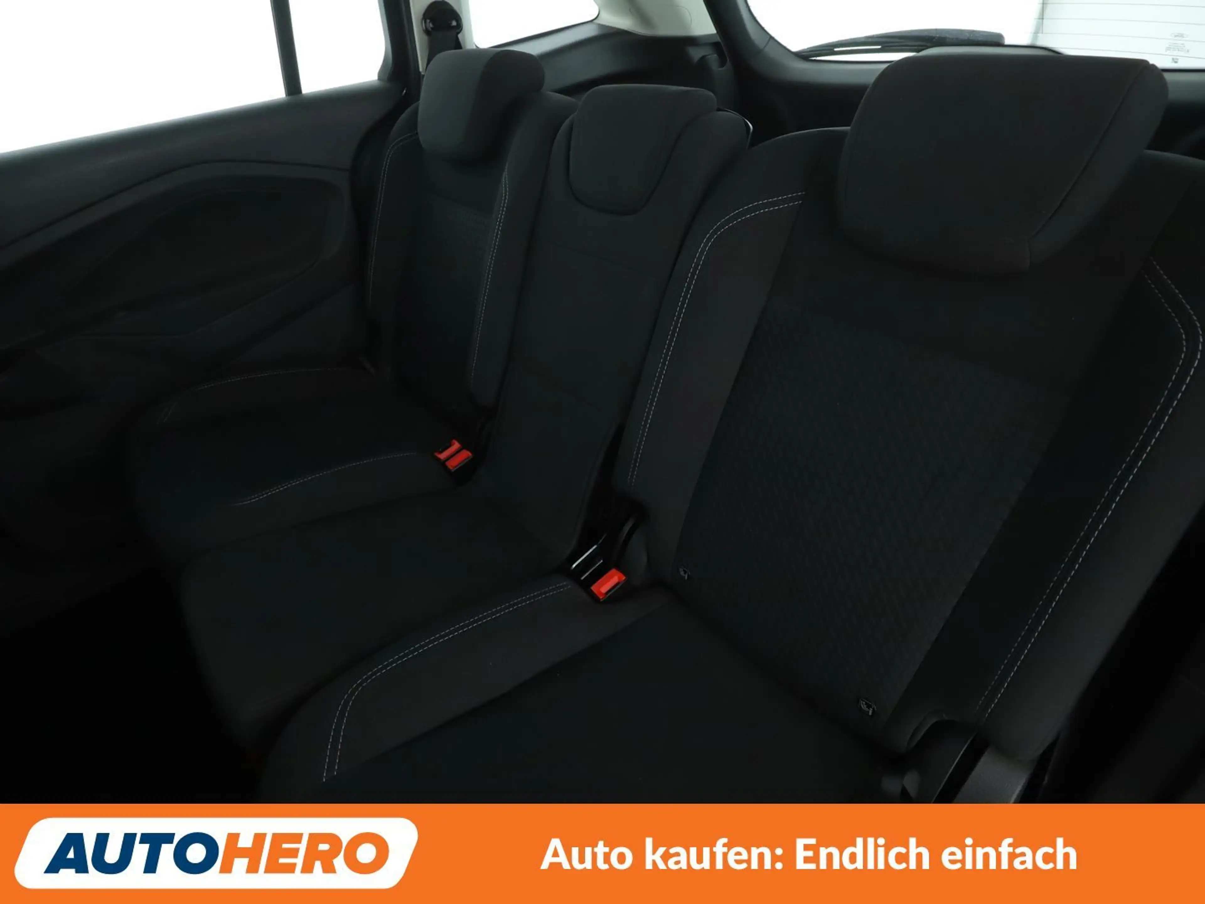 Ford Grand C-Max 1.5 TDCi Trend — photo 14