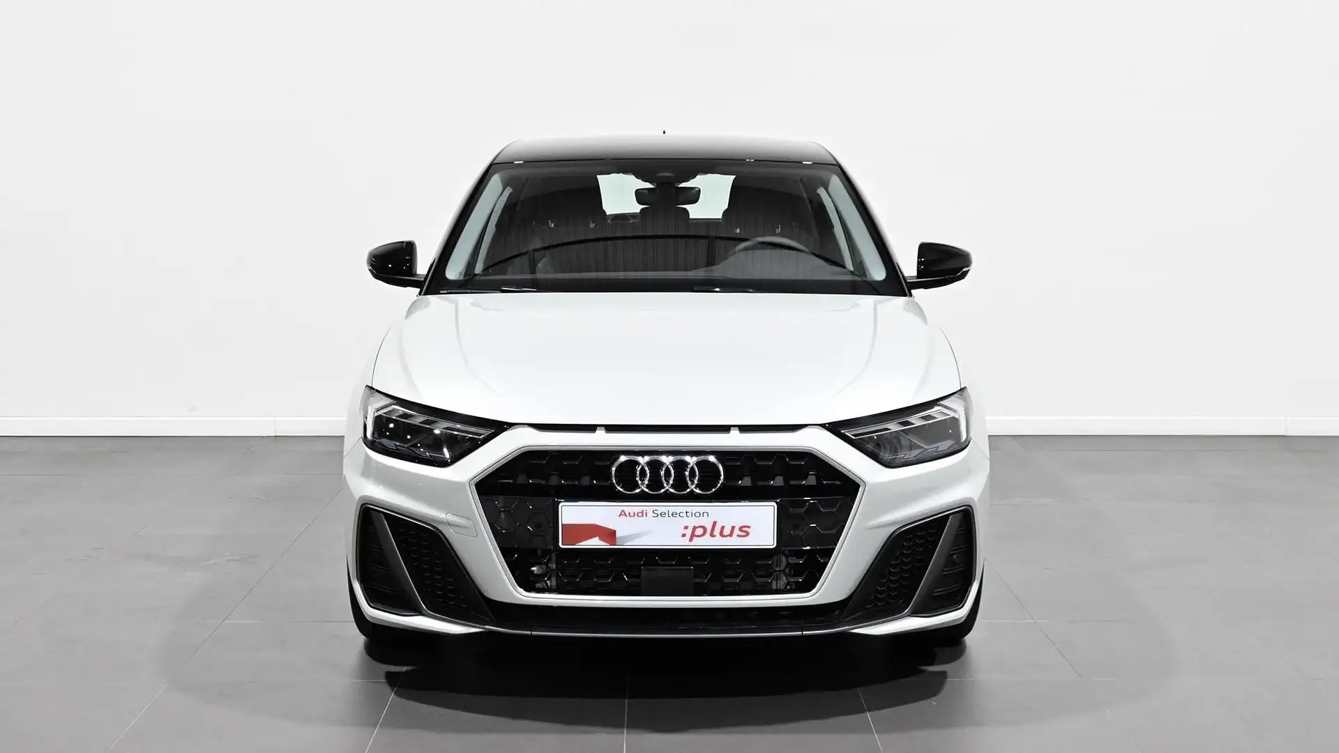 Audi A1 Sportback 30 TFSI Adrenalin Silber - 2