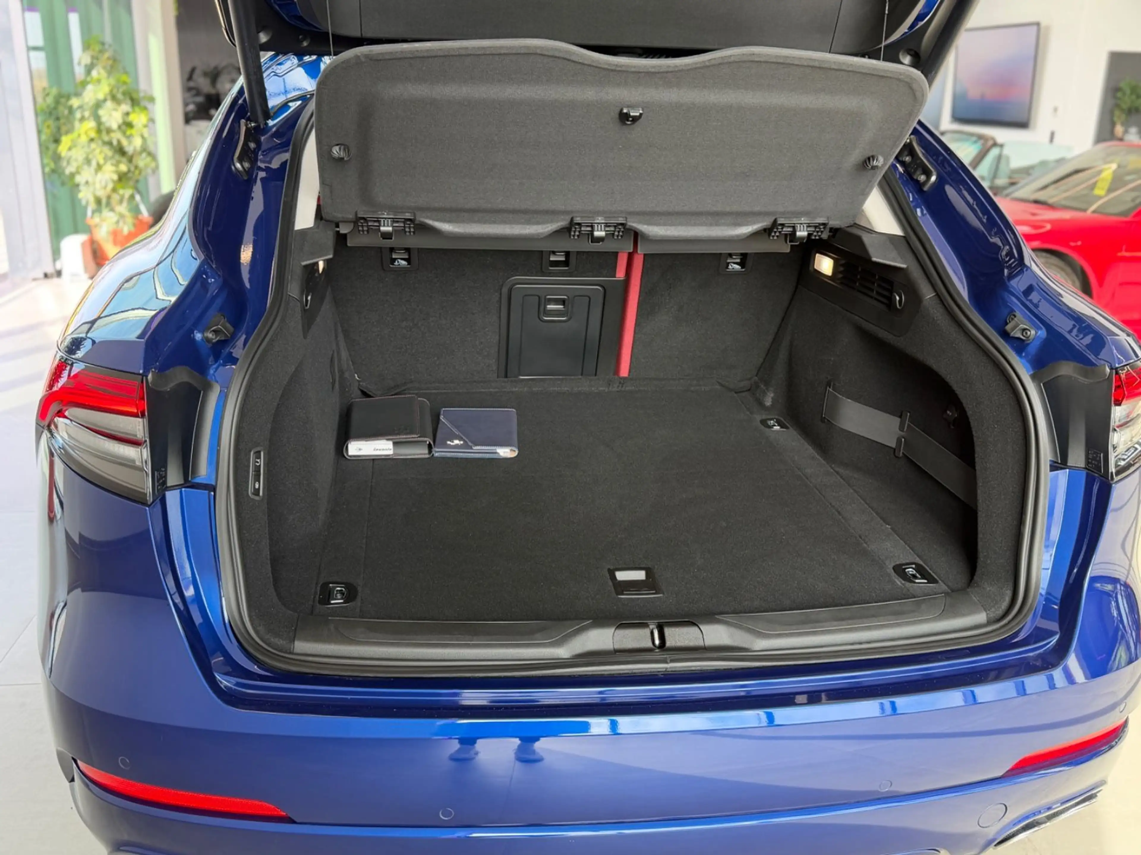 Maserati Levante GT Mild-Hybrid Soft Close Pano 21" — photo 12