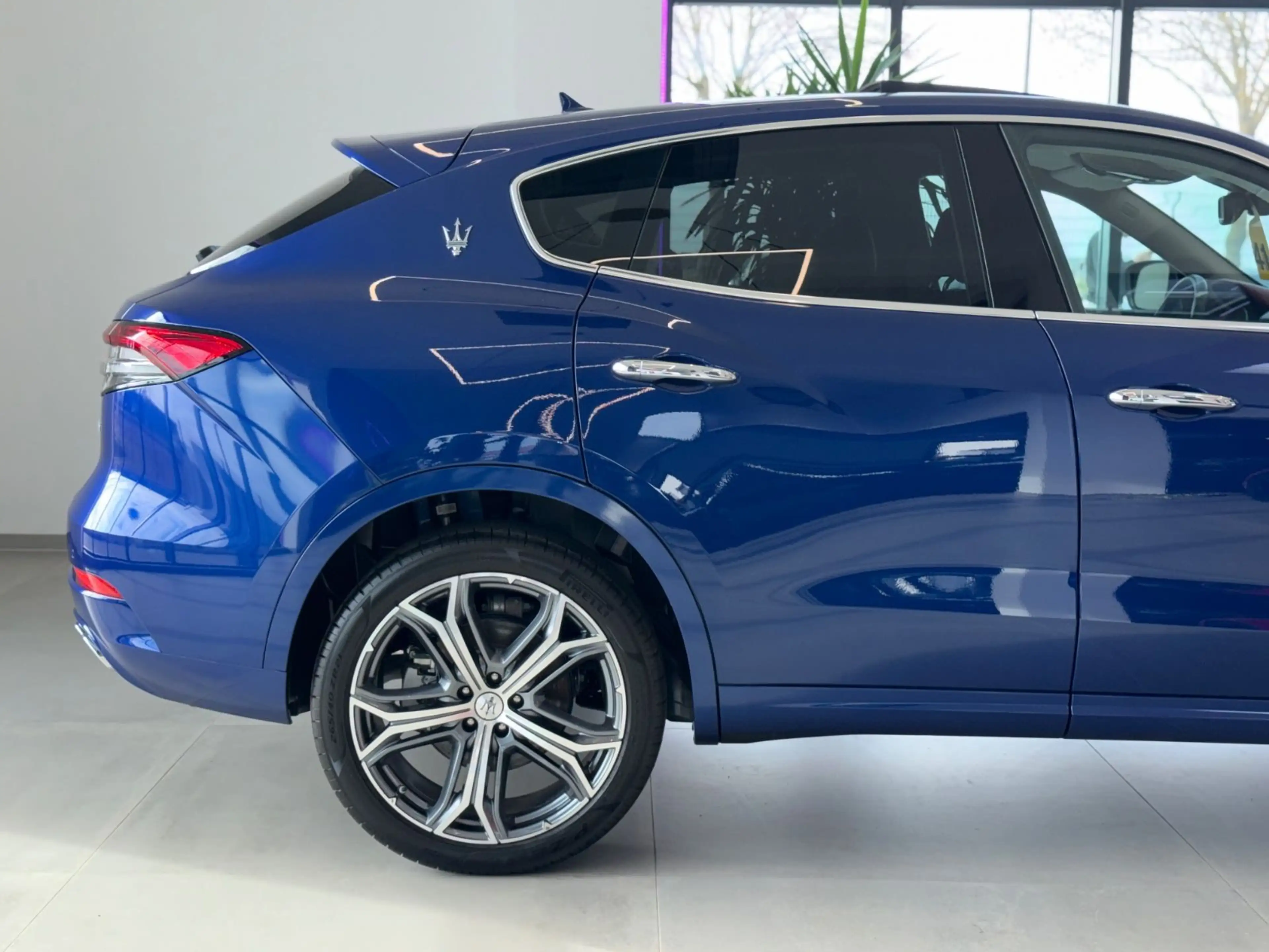 Maserati Levante GT Mild-Hybrid Soft Close Pano 21" — photo 9
