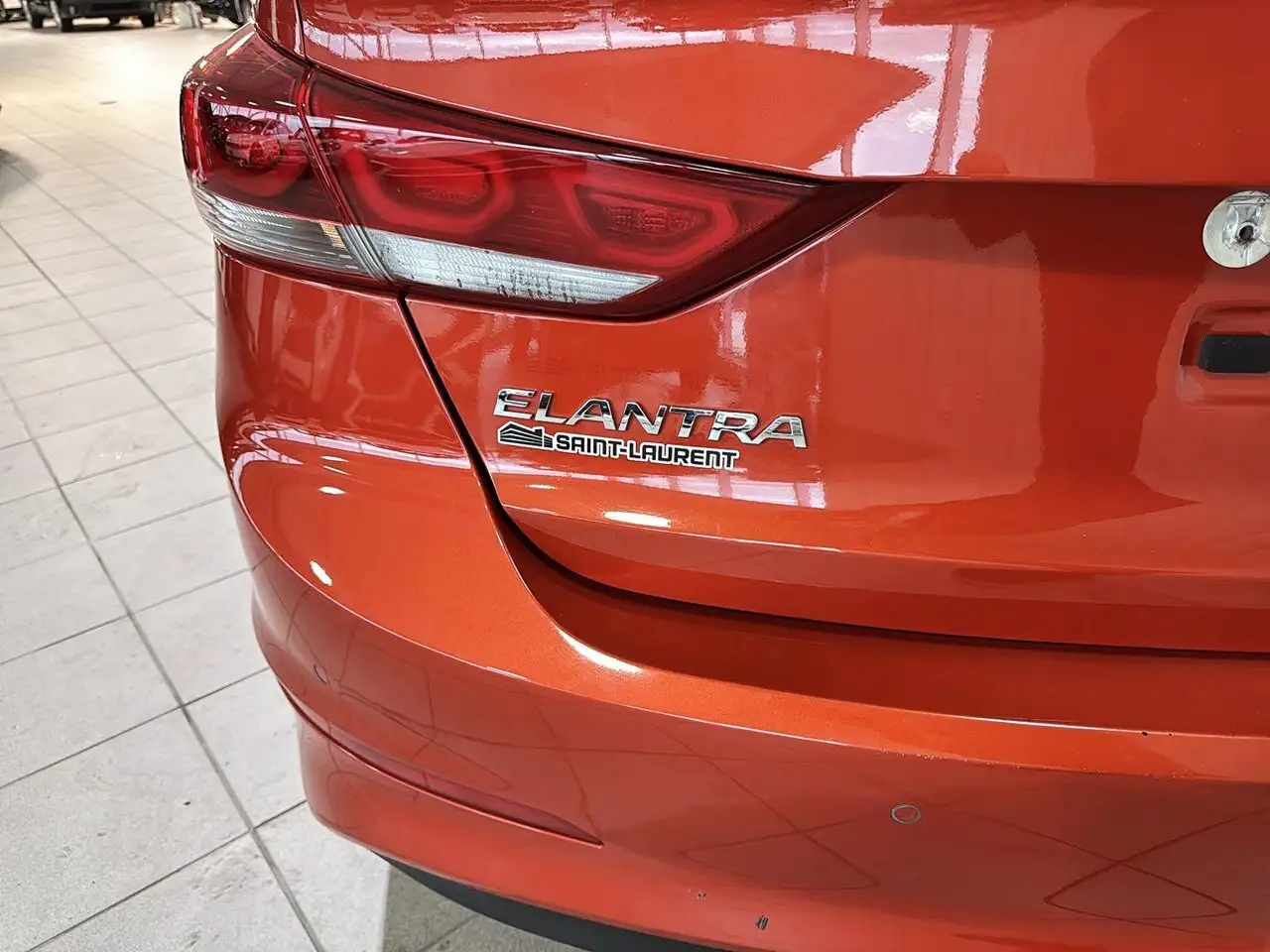 Hyundai ELANTRA снимка Hyundai ELANTRA