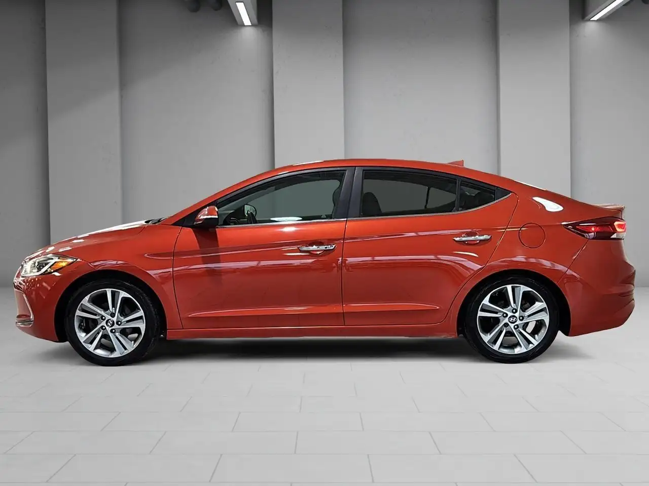 Hyundai ELANTRA снимка Hyundai ELANTRA