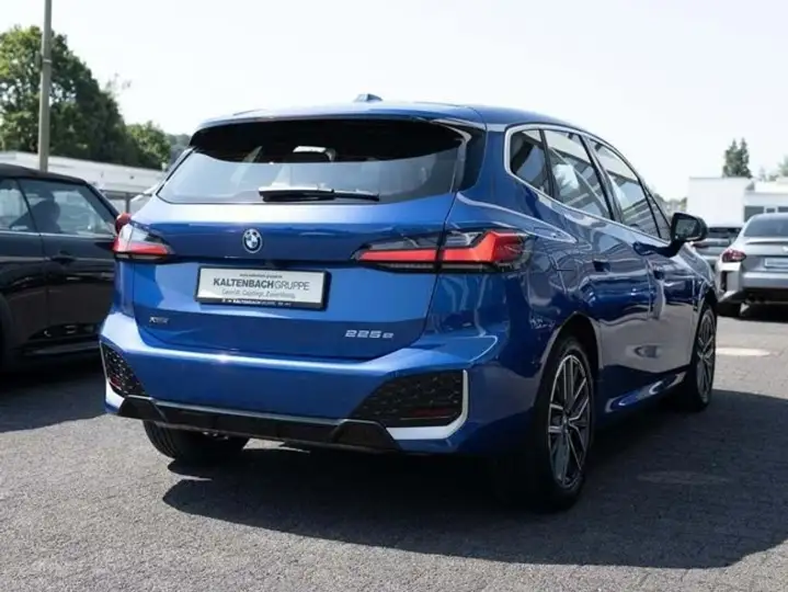 BMW Serie 2 2022, foto 4