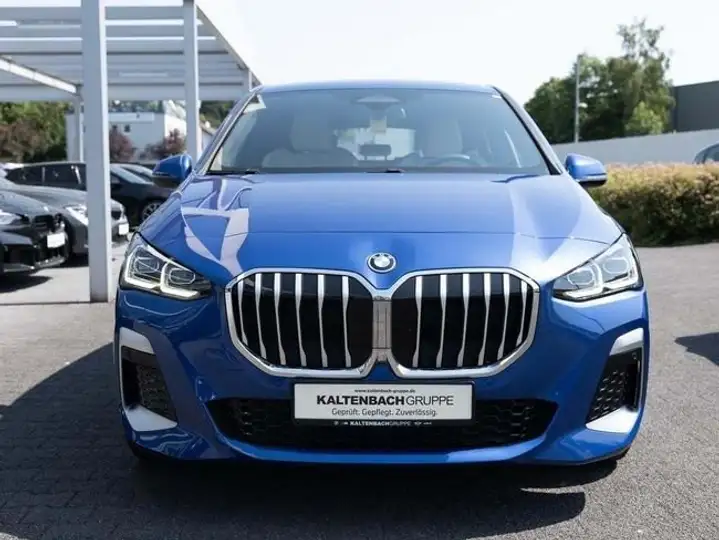BMW Serie 2 2022, foto 2
