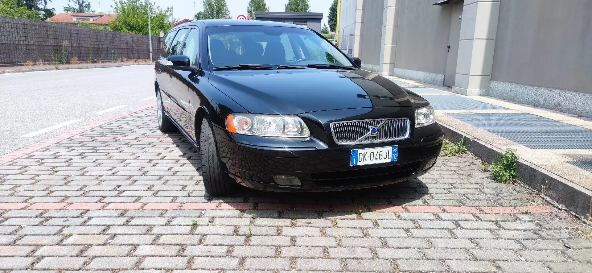 Volvo V70 2.4 d5 Sport 185cv - 1