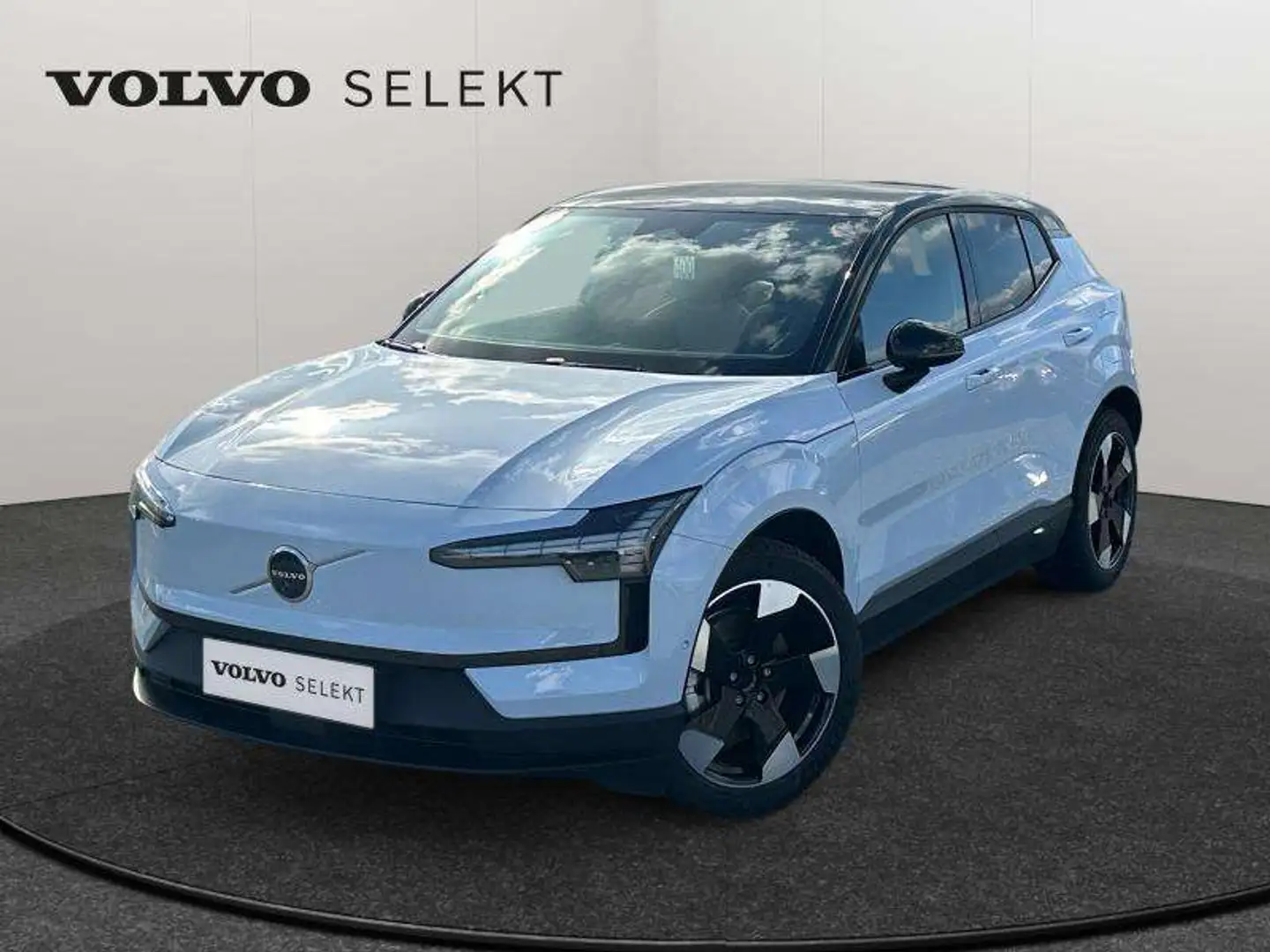 Volvo EX30 Ultra Белый - 1