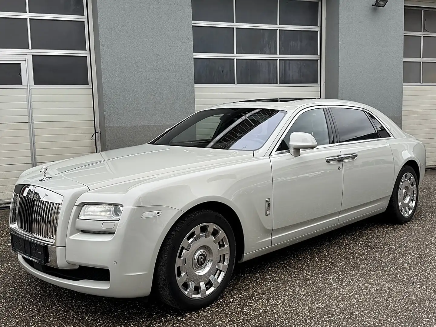 Rolls-Royce Ghost Rolls Royce Ghost 6,6 V12 Weiß - 1