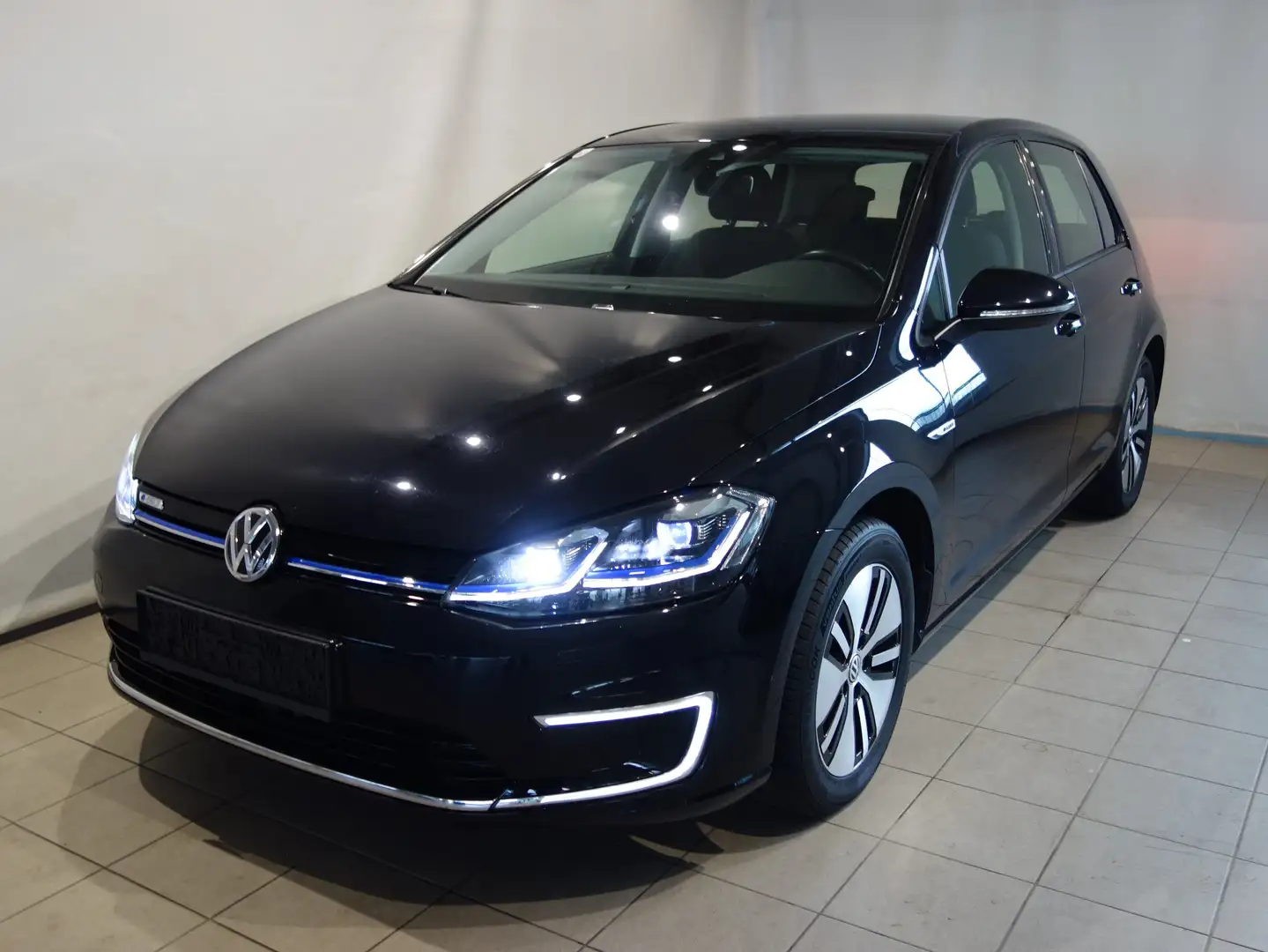 Volkswagen Golf e-Golf Schwarz - 1