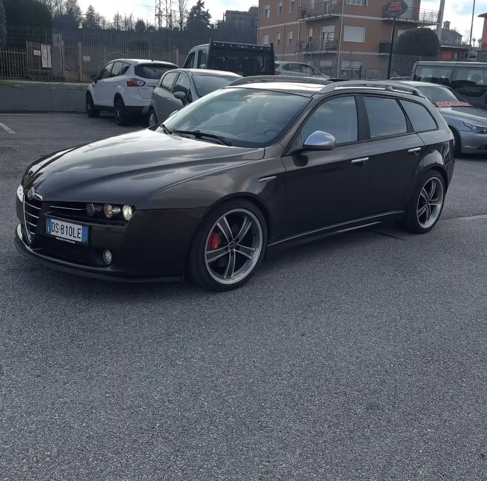 Alfa Romeo 159