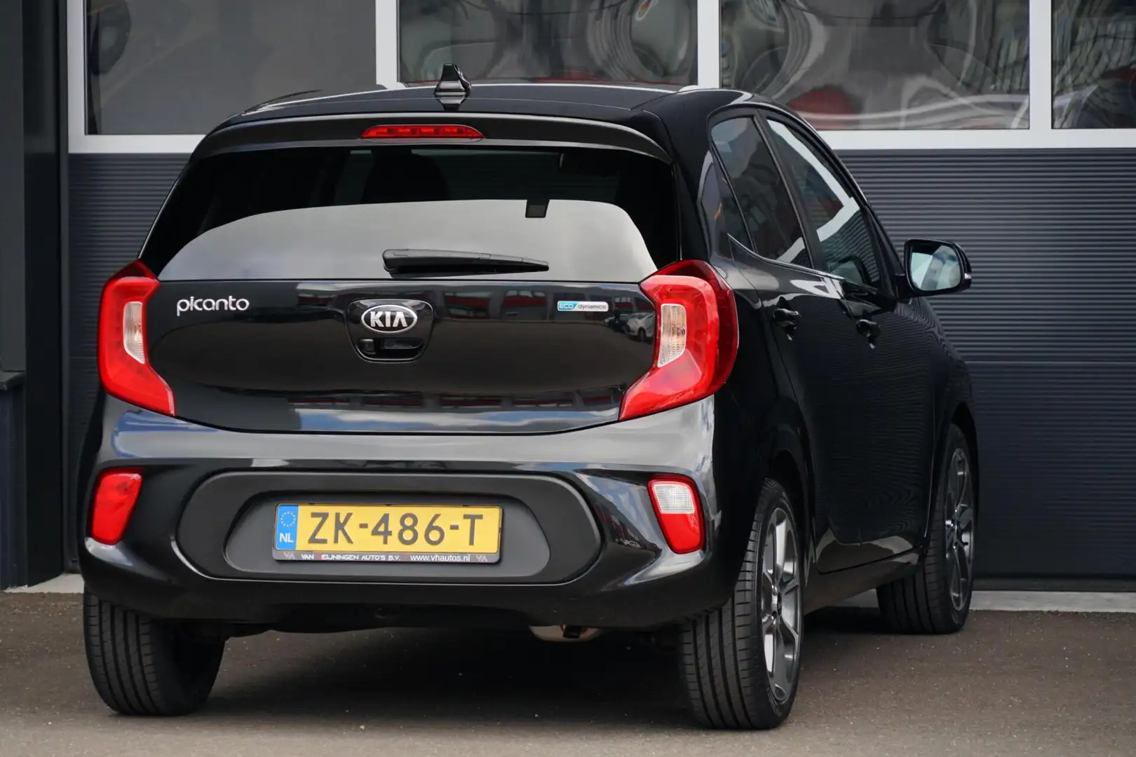 Kia Picanto 1.0 CVVT Design Edition, CarPlay, leder, camera Zwart - 2