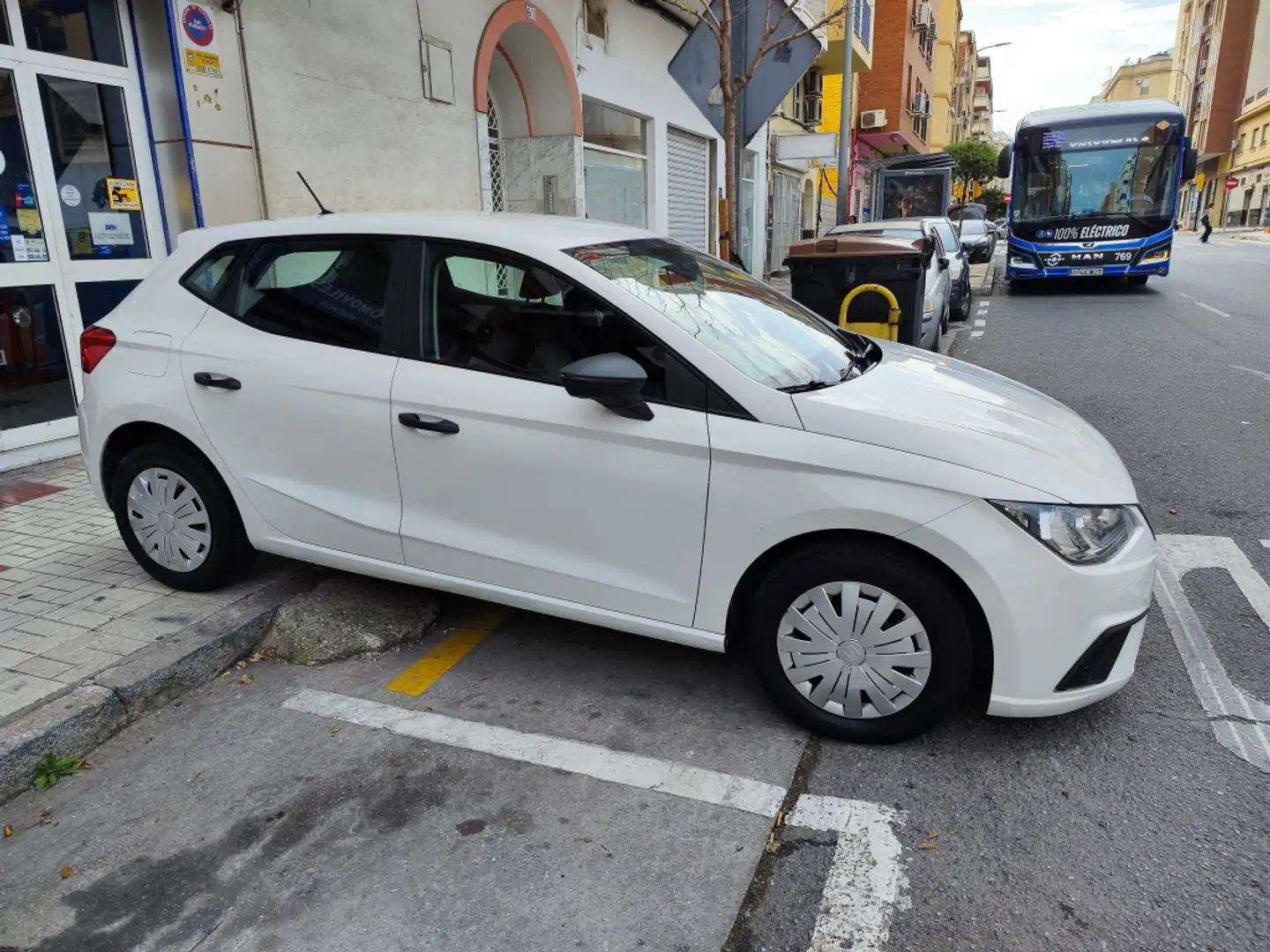 SEAT Ibiza 1.0 TSI S&S Reference Plus 95 Bianco - 2
