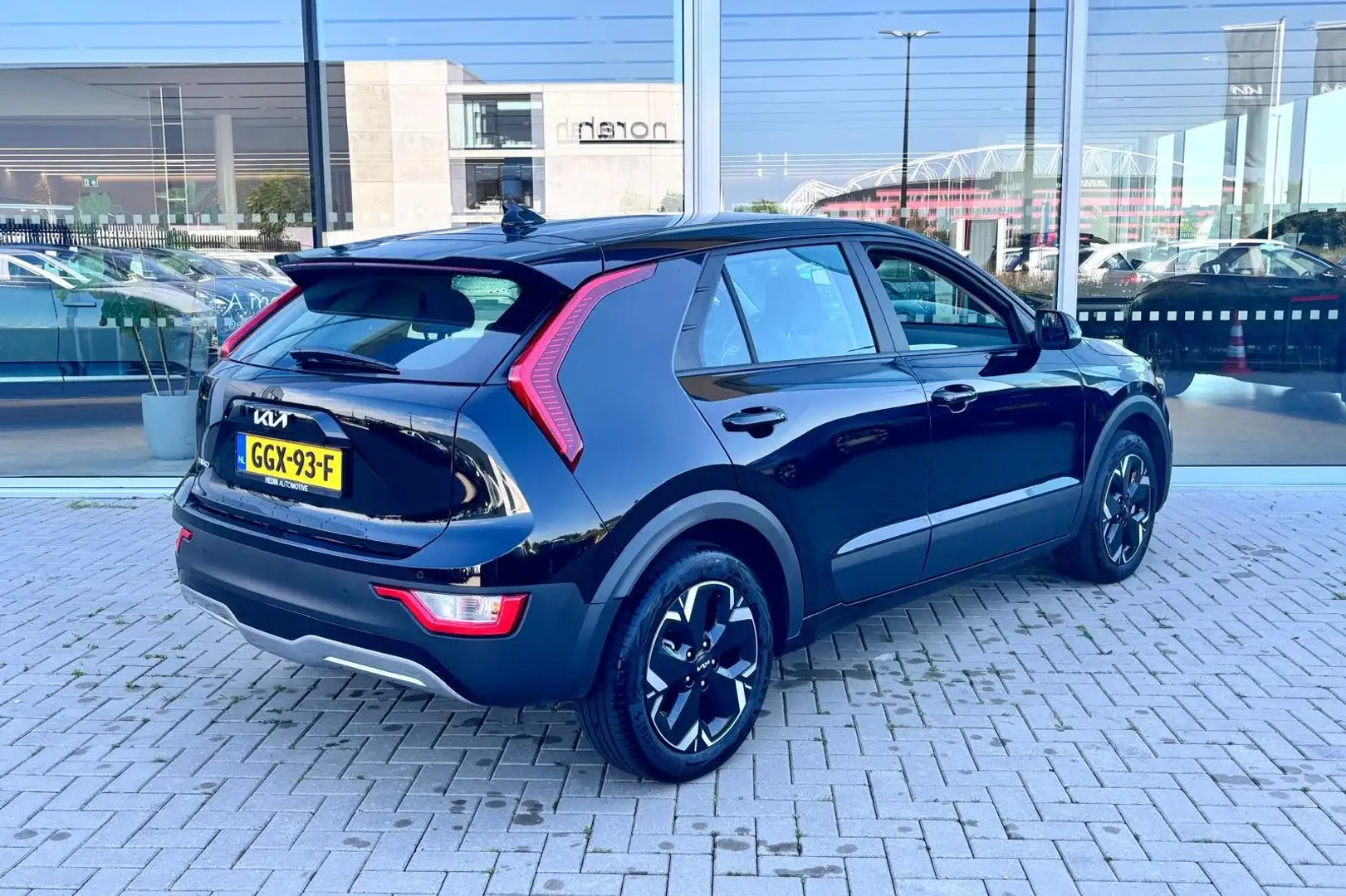 Kia Niro Light Edition 64.8 kWh | Navigatie | Camera | Ad. Schwarz - 2