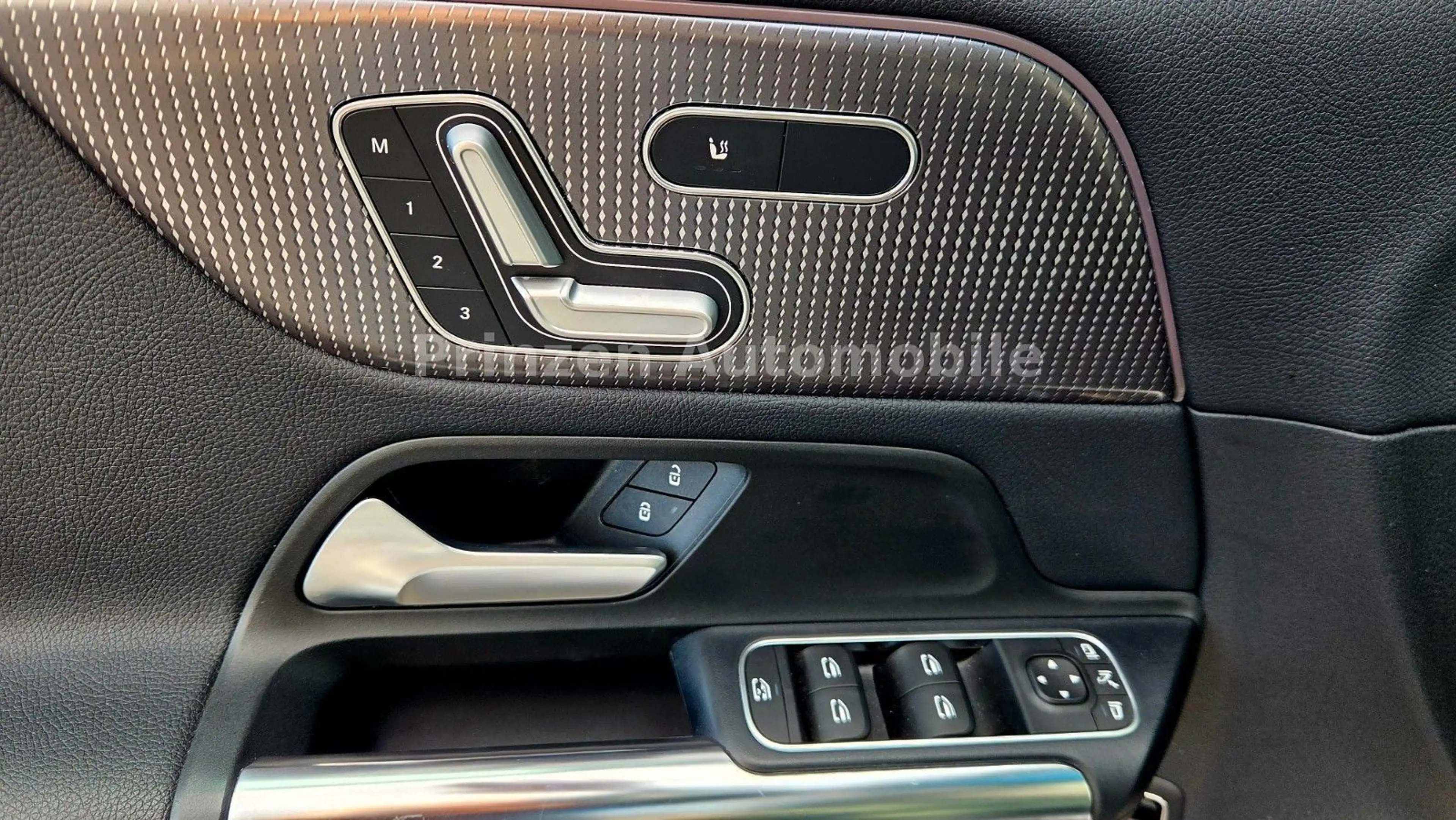Mercedes-Benz GLA 250 e*Progress.*Pano*R.Cam*Ambiente*Spur*LED — photo 13