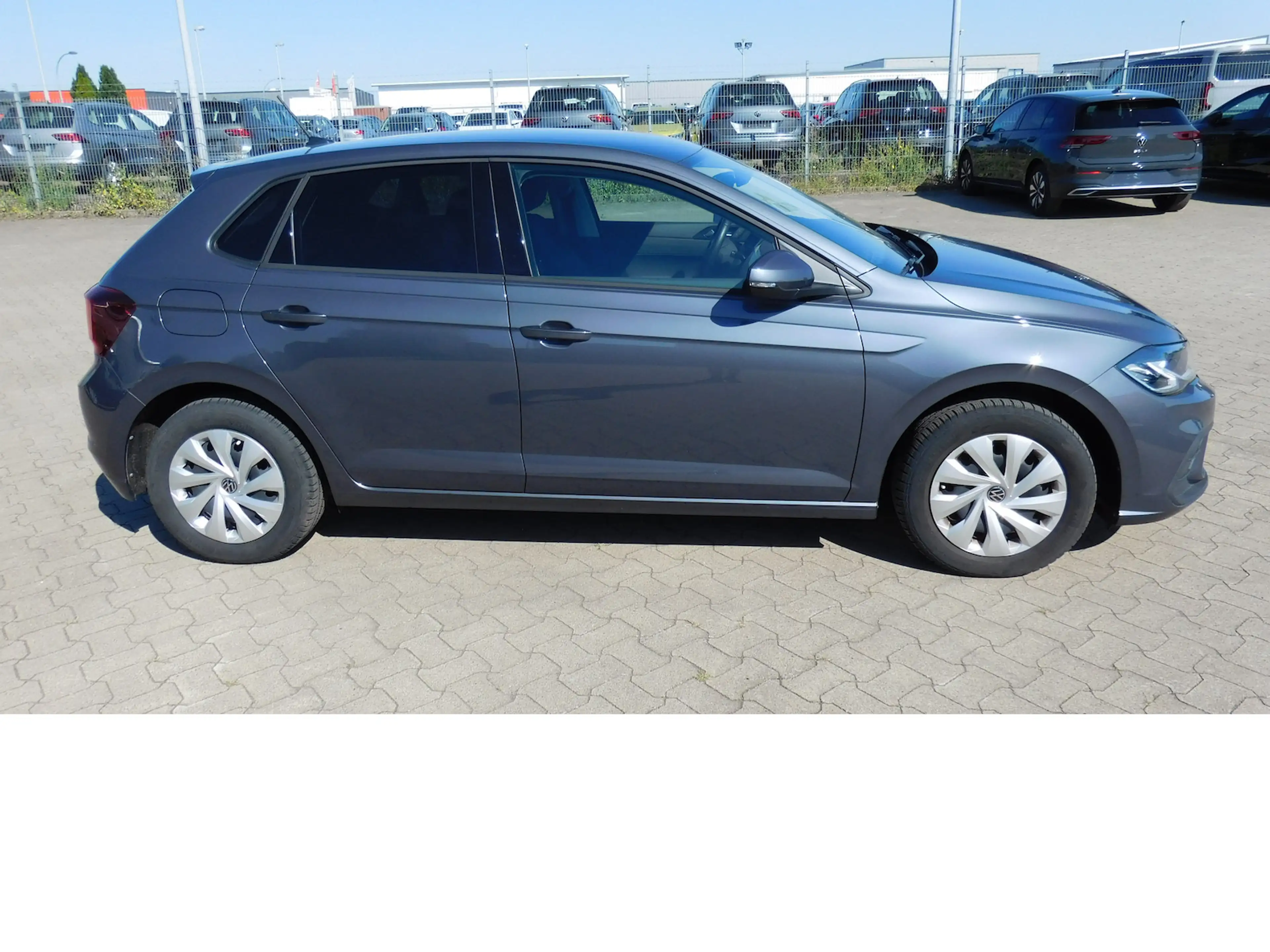 Volkswagen Polo 1.0 Life MPI BMT 4Trg Klima Navi LED — photo 2