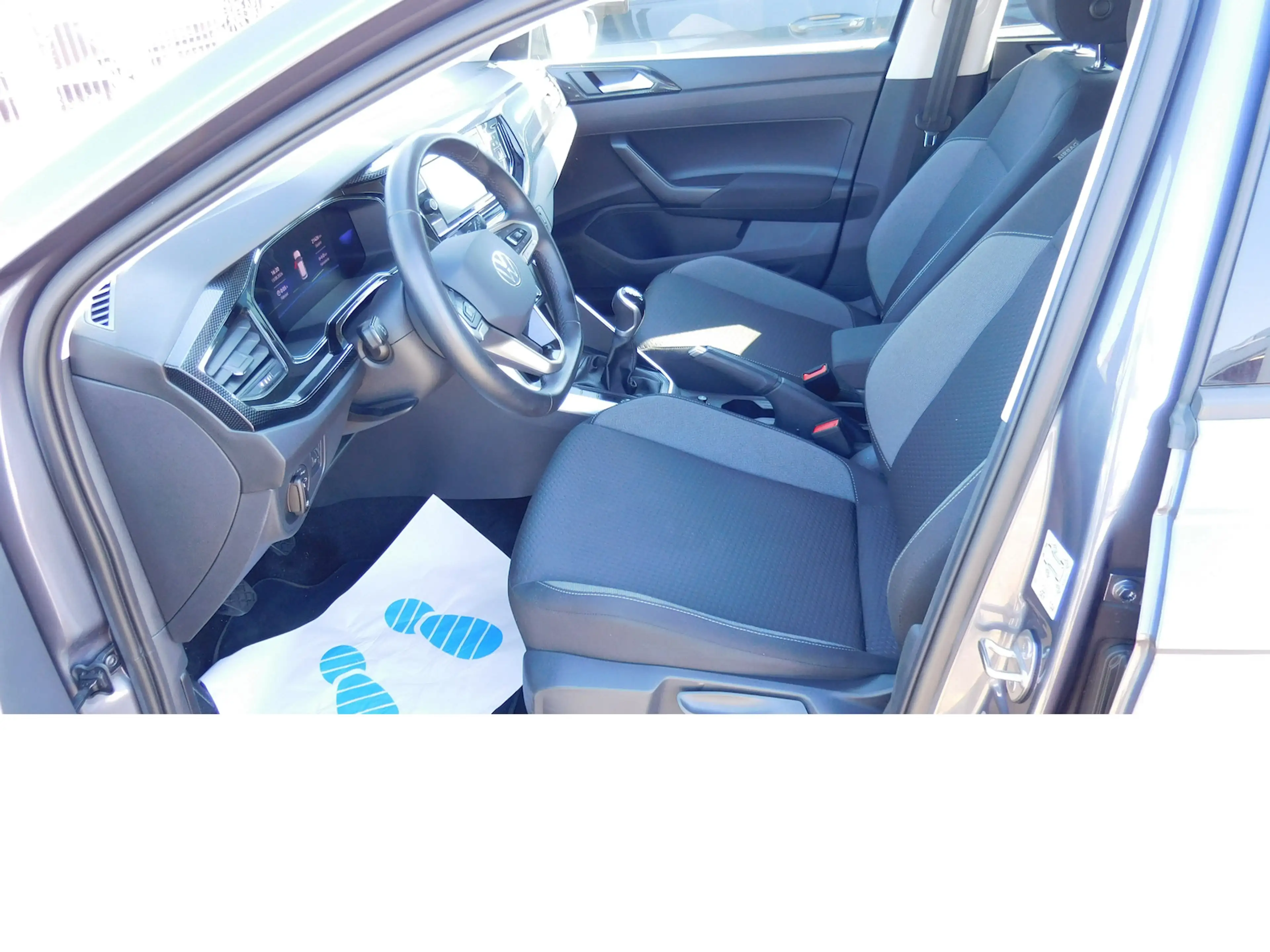 Volkswagen Polo 1.0 Life MPI BMT 4Trg Klima Navi LED — photo 10
