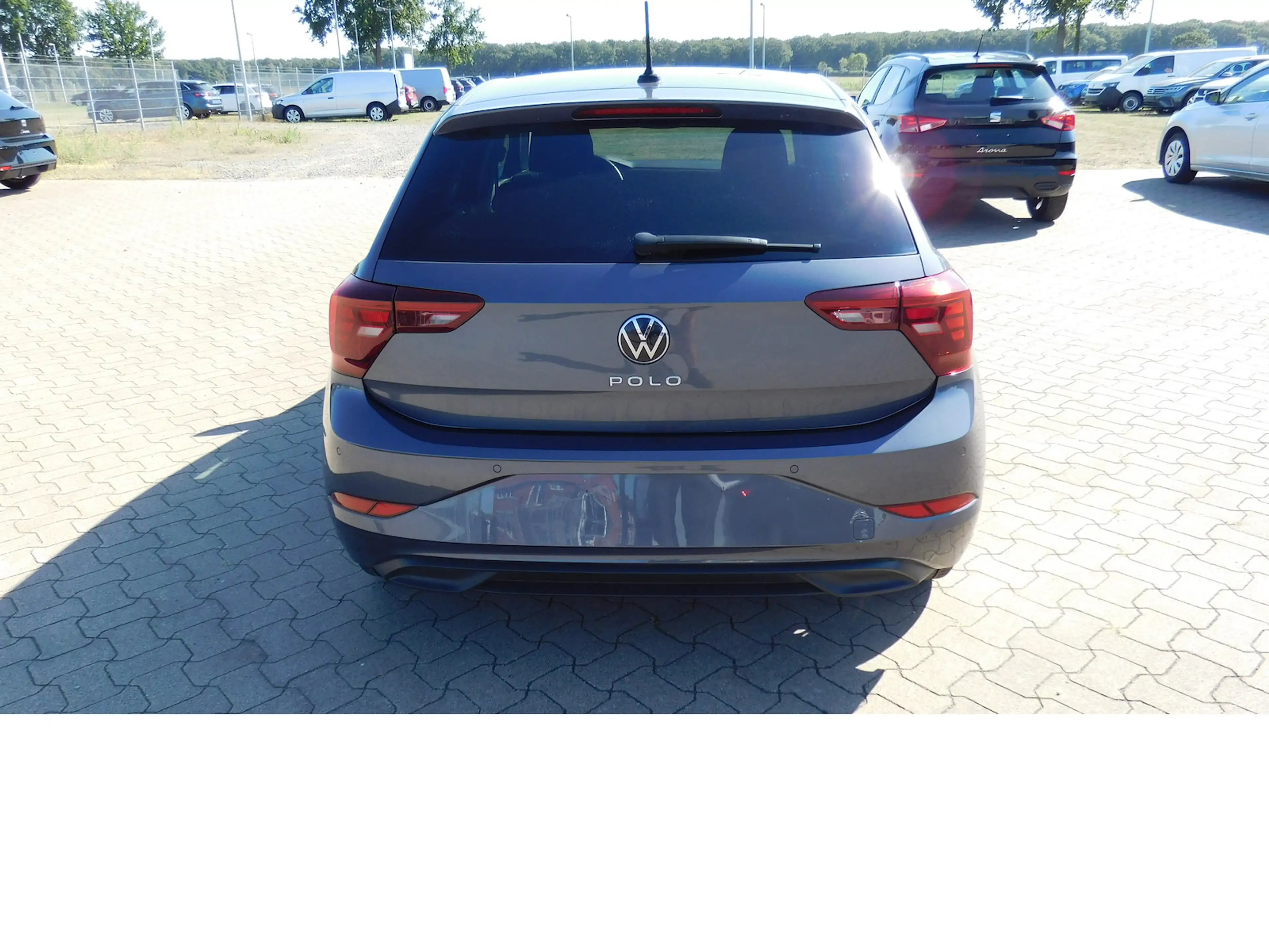 Volkswagen Polo 1.0 Life MPI BMT 4Trg Klima Navi LED — photo 4
