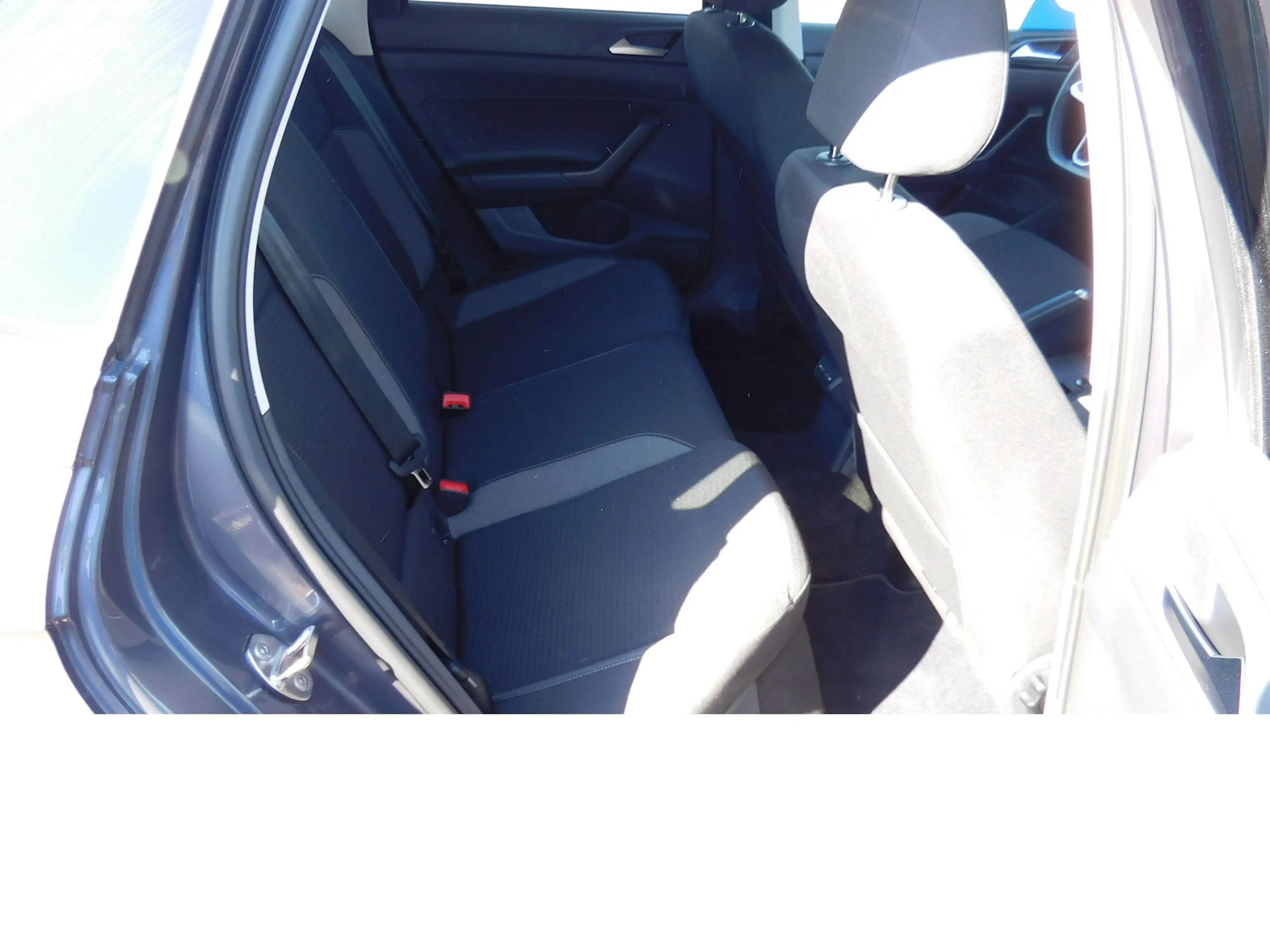 Volkswagen Polo 1.0 Life MPI BMT 4Trg Klima Navi LED — photo 12