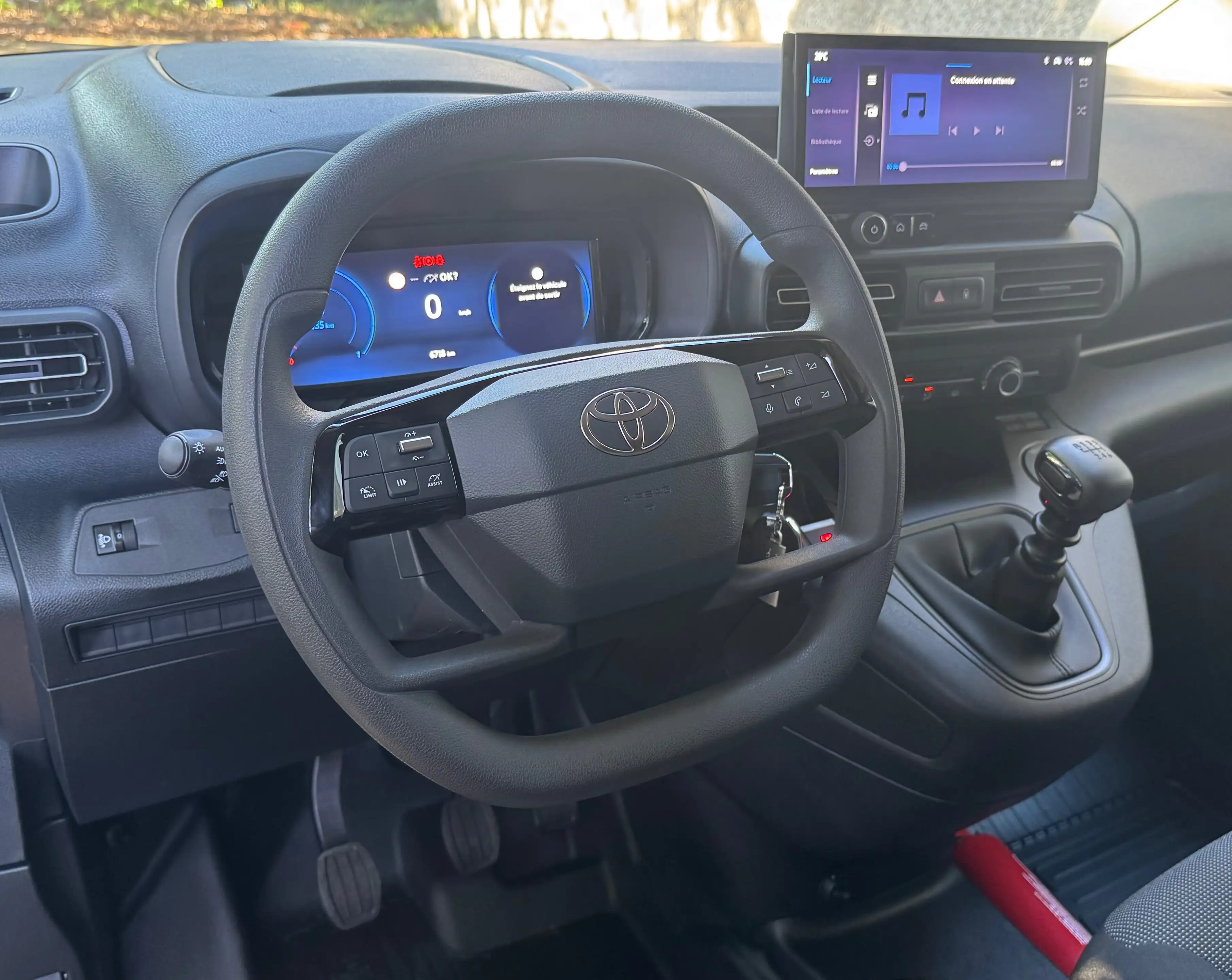 Toyota Proace City CONFORT // ETAT NEUF // — photo 8