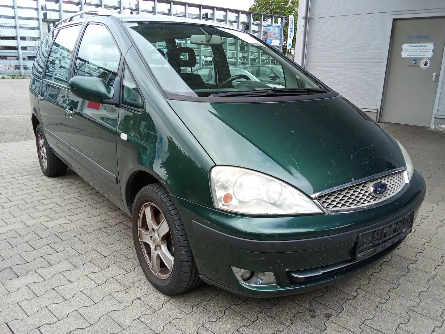 Ford Galaxy 16V Aut. Ghia Groen - 1