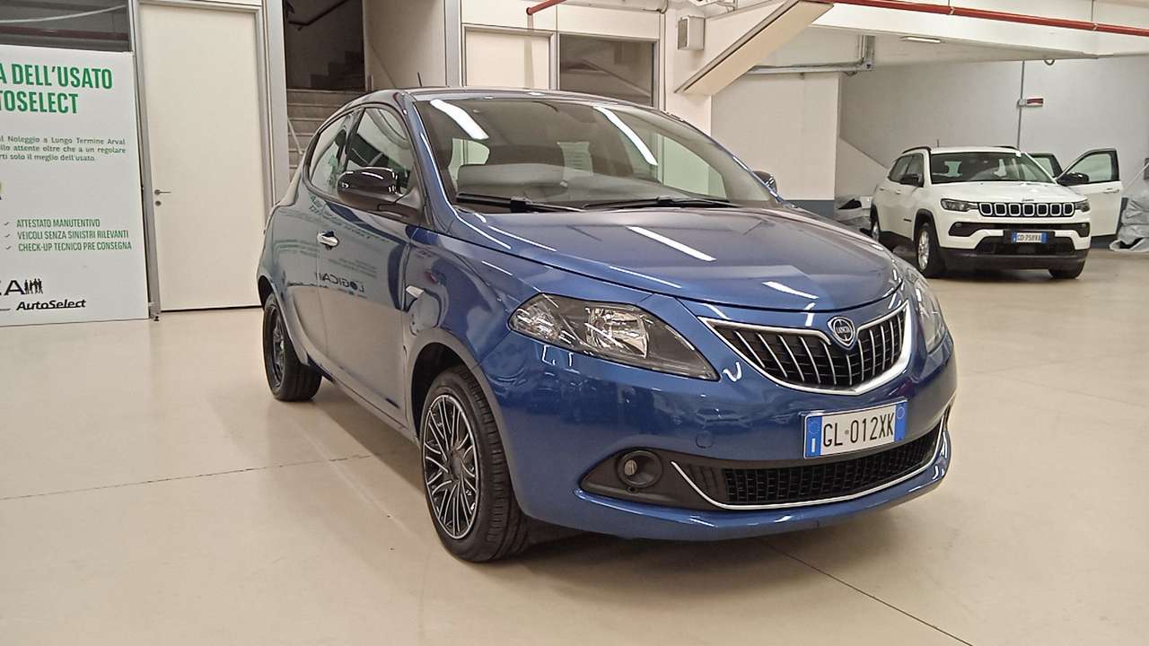 Lancia Ypsilon 1.0 FireFly Hybrid Gold Plus