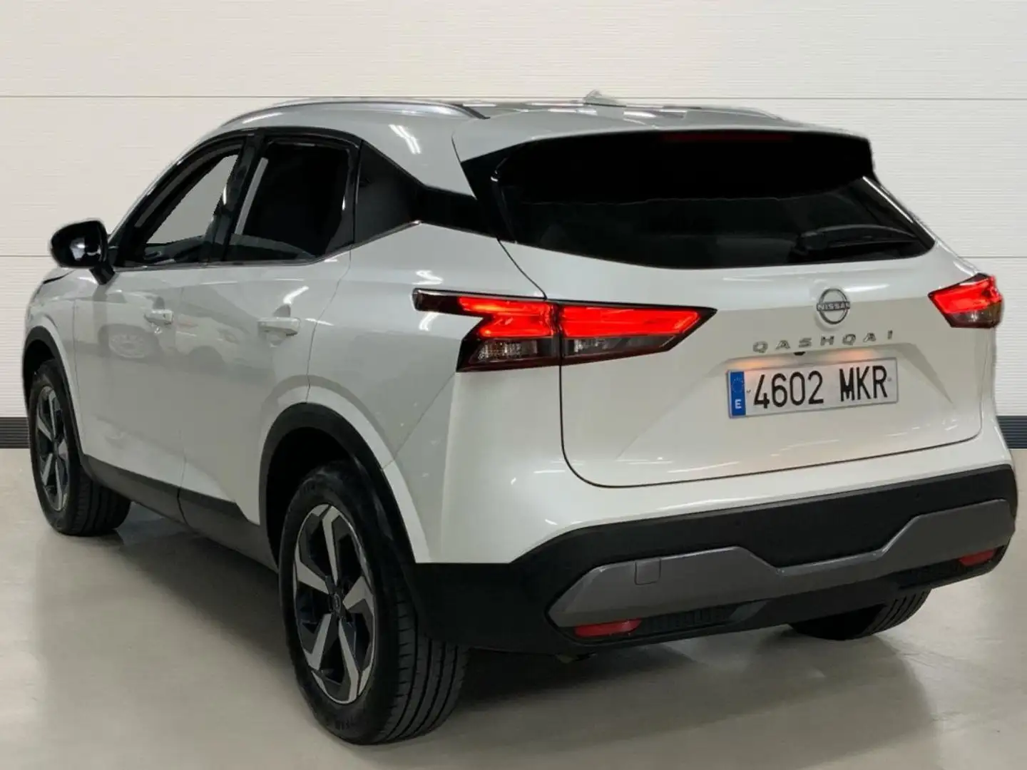 Nissan Qashqai 1.3 DIG-T mHEV 12V N-Connecta 4x2 103kW Blanco - 2