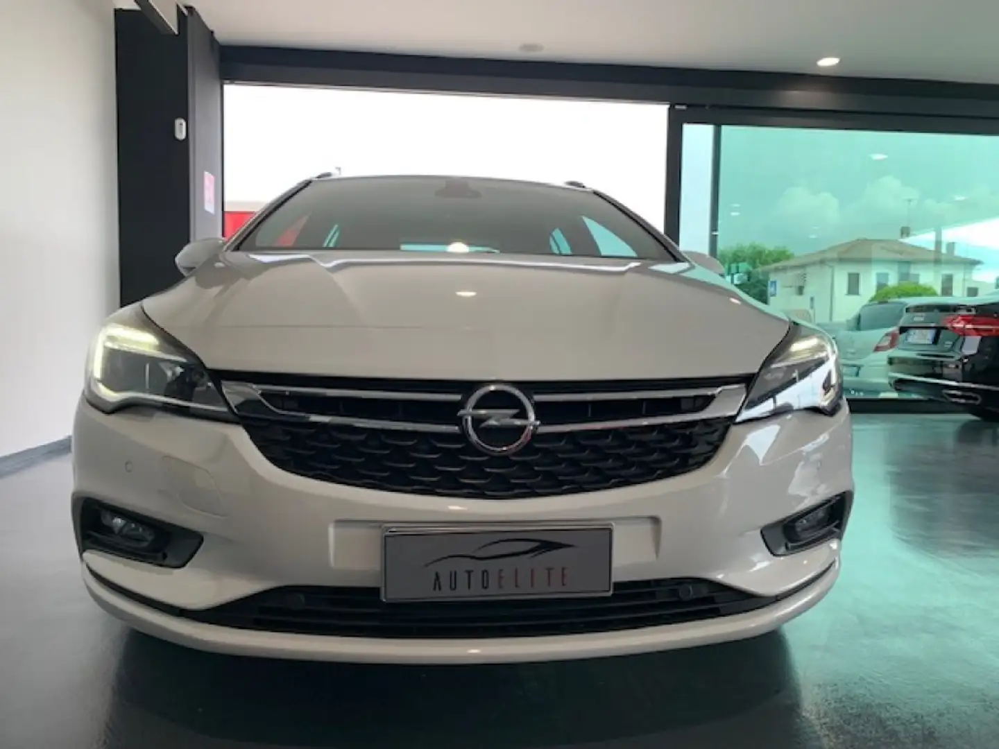 Opel Astra 1.6 CDTi 110CV Start&Stop Sports Tourer Business Wit - 2