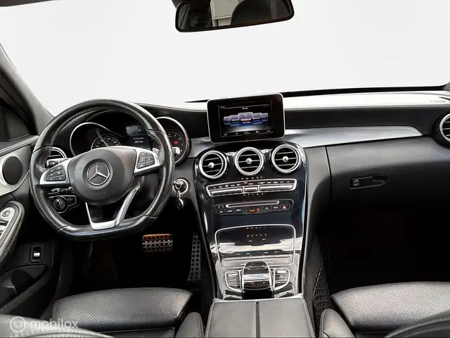 Mercedes-Benz C-Class view 8