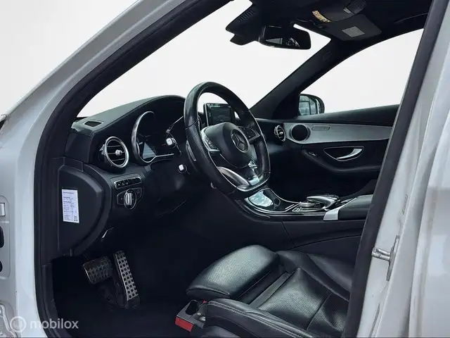 Mercedes-Benz C-Class view 6
