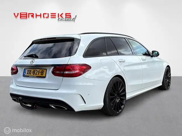Mercedes-Benz C-Class view 4