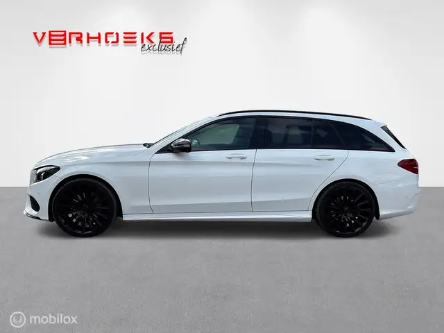 Mercedes-Benz C-Class view 3