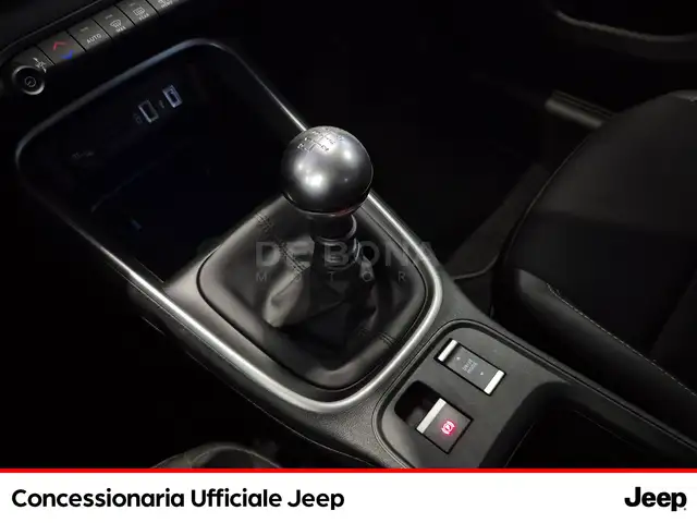 Jeep Avenger view 15